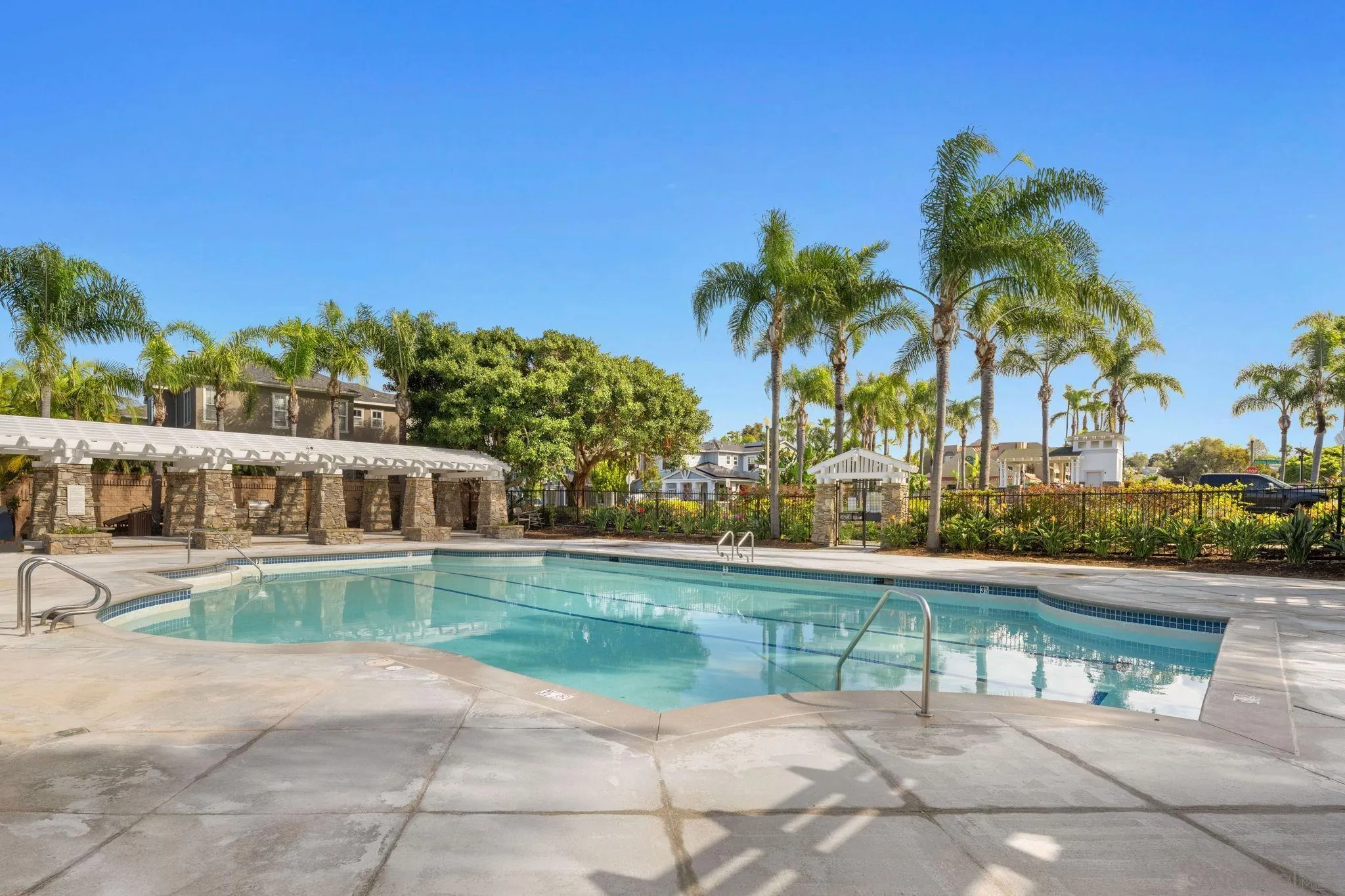 https://cdn.realtyfeed.com/cdn/127/260003176/5f51b085f37ab0bb54cf25c5a15a3dba.webp