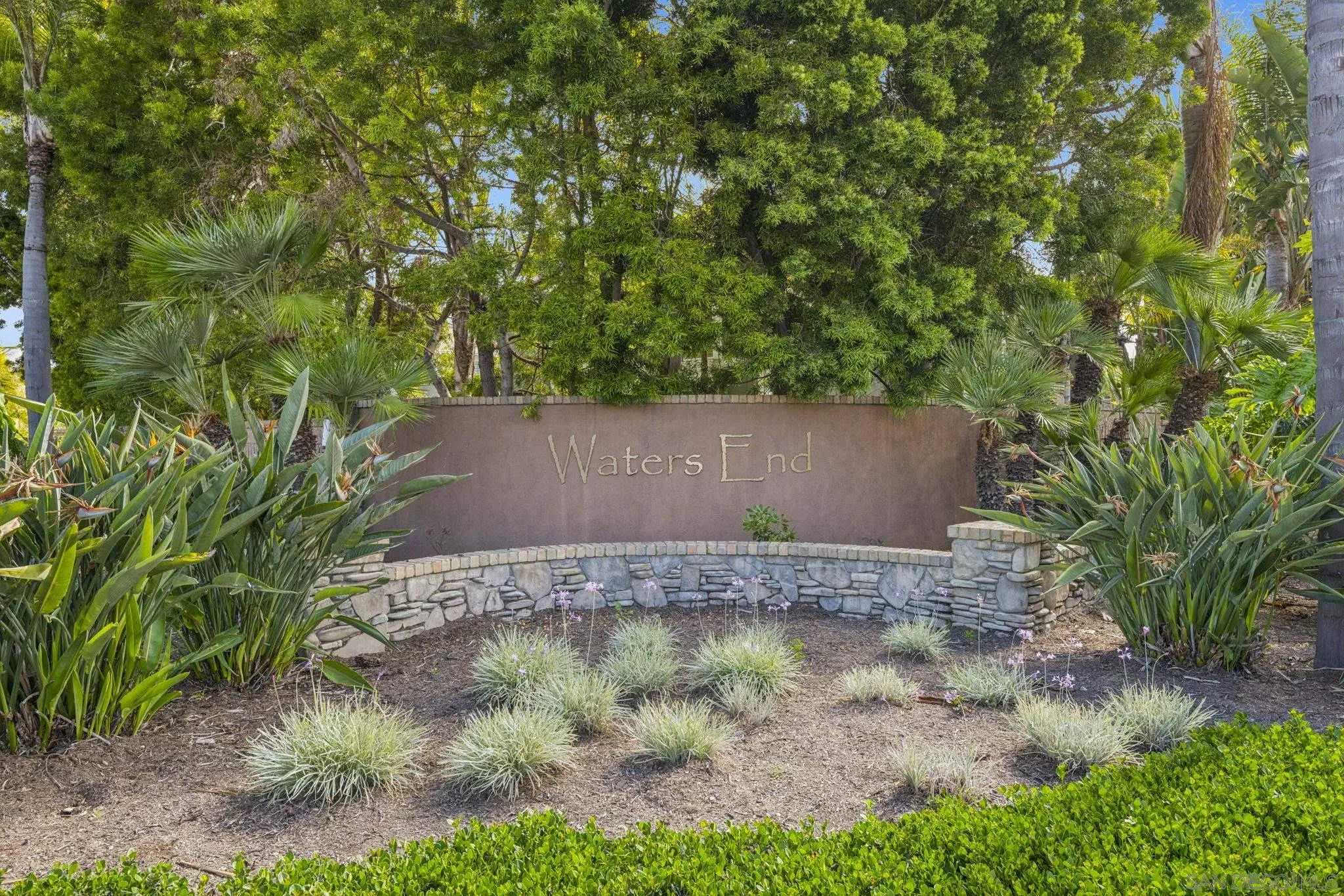 https://cdn.realtyfeed.com/cdn/127/260003176/a23dc723807a253e4bb8011ef7223e22.webp
