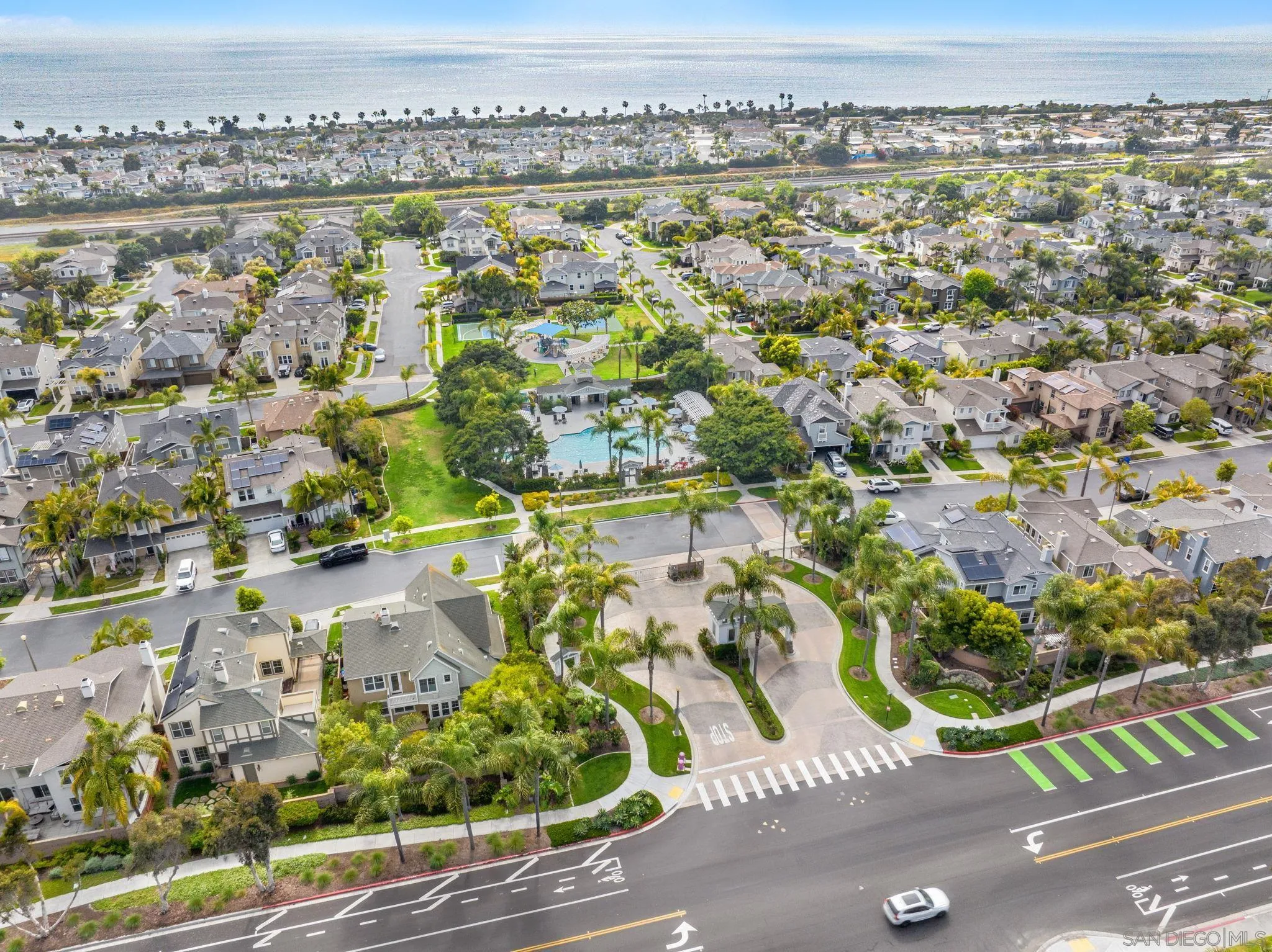 https://cdn.realtyfeed.com/cdn/127/260003176/be2e82d7373f3da52c7b43267fe22ed1.webp