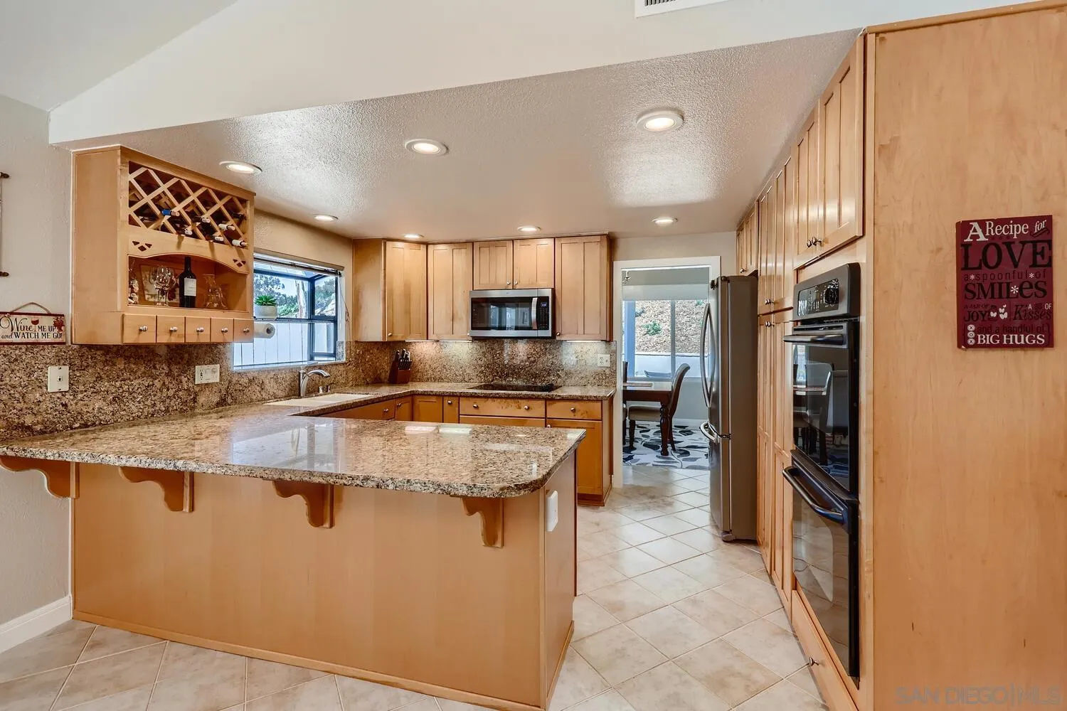 https://cdn.realtyfeed.com/cdn/127/260003186/e640c9e07af194bdb38cdd57fa9276c1.webp