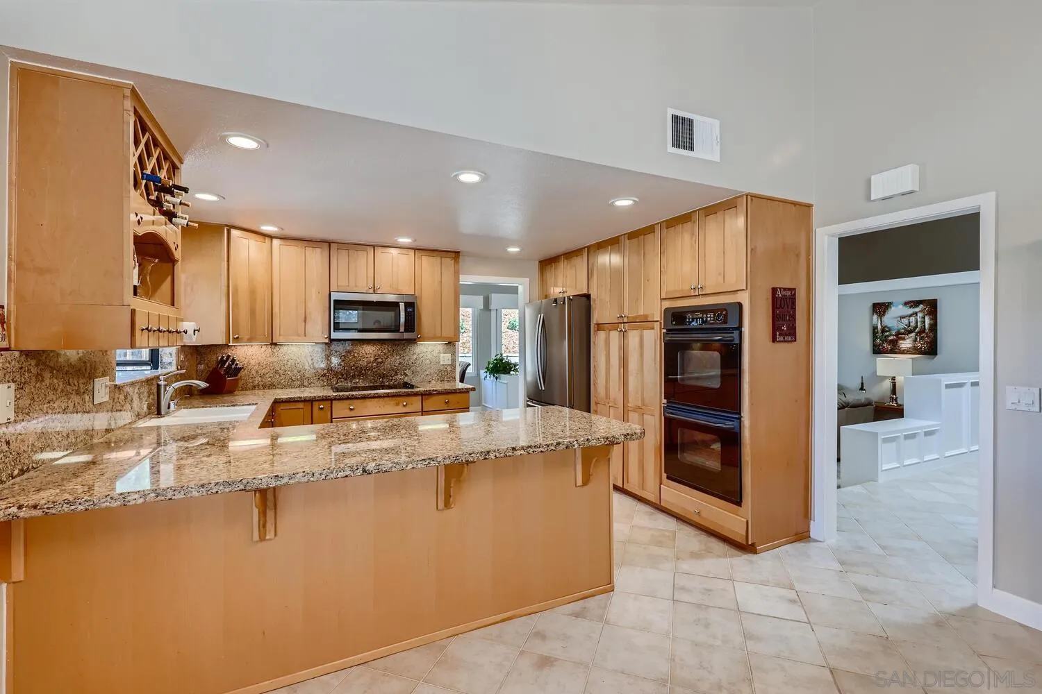 https://cdn.realtyfeed.com/cdn/127/260003186/f40344086f9d12dda9162d0425c3c785.webp