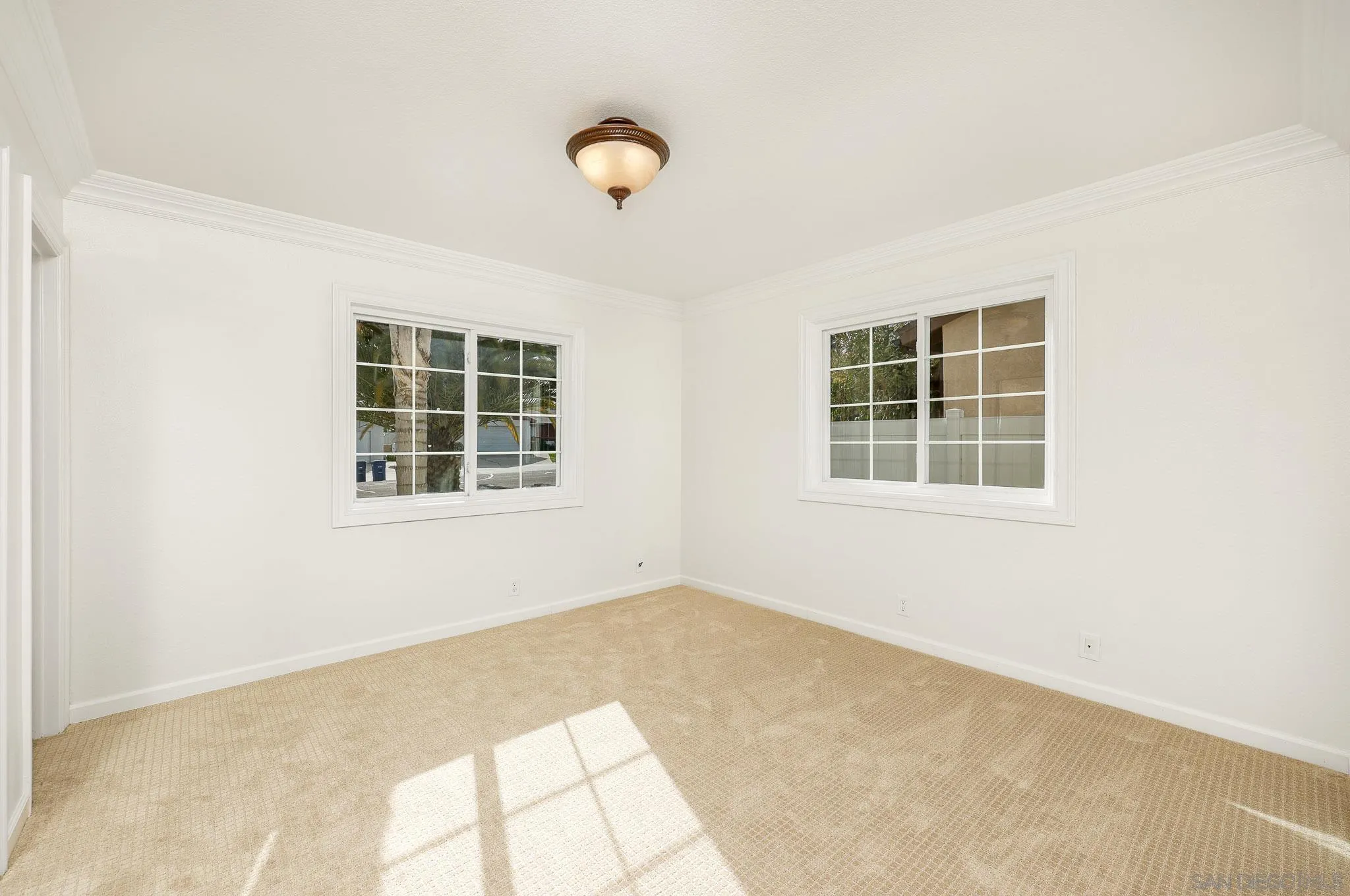 https://cdn.realtyfeed.com/cdn/127/260003188/2a058ddad4b5896123c05596923ca203.webp