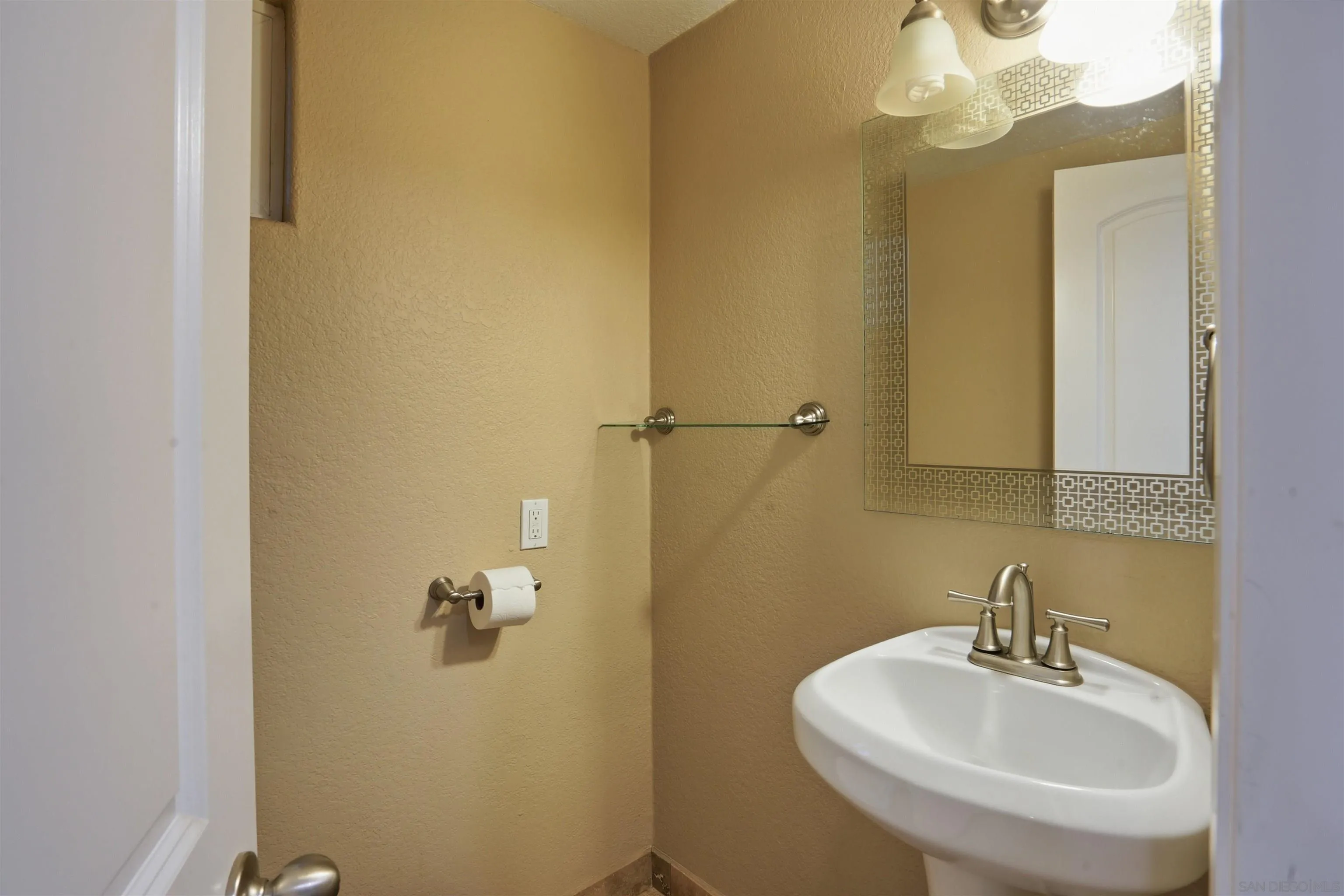 https://cdn.realtyfeed.com/cdn/127/260003191/79994e64981b2090624fcf50b0b0e459.webp