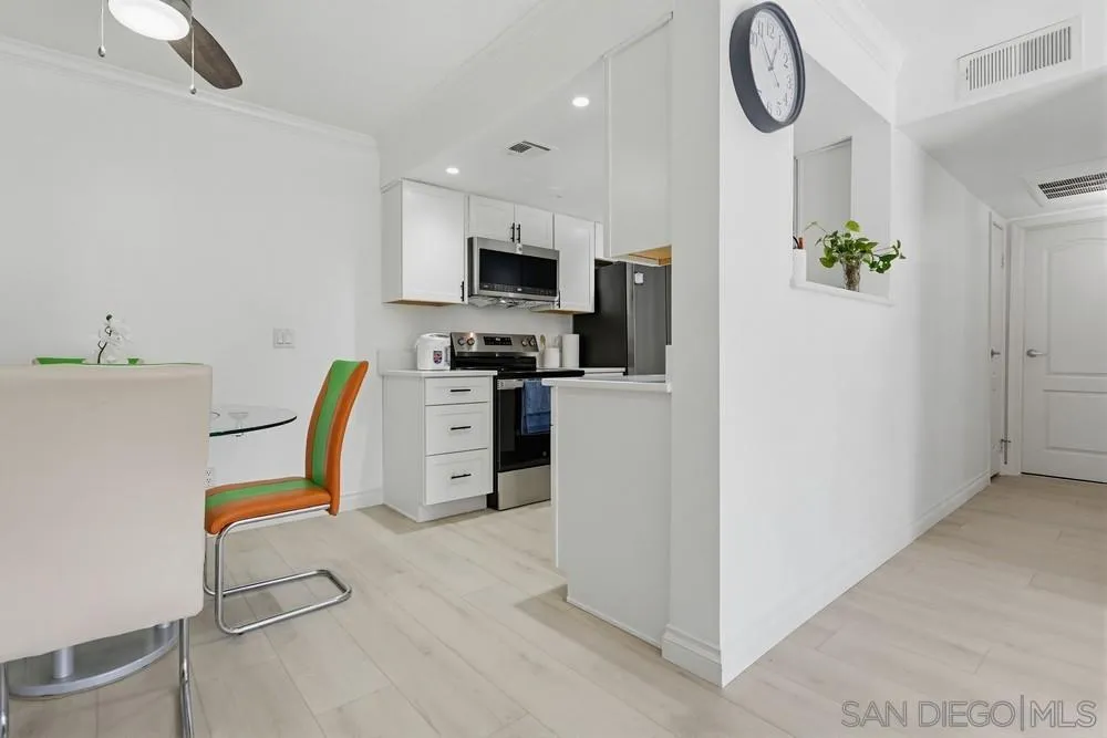 https://cdn.realtyfeed.com/cdn/127/260003200/b9af2e8e3f9fafd639a2baa178fc922d.webp