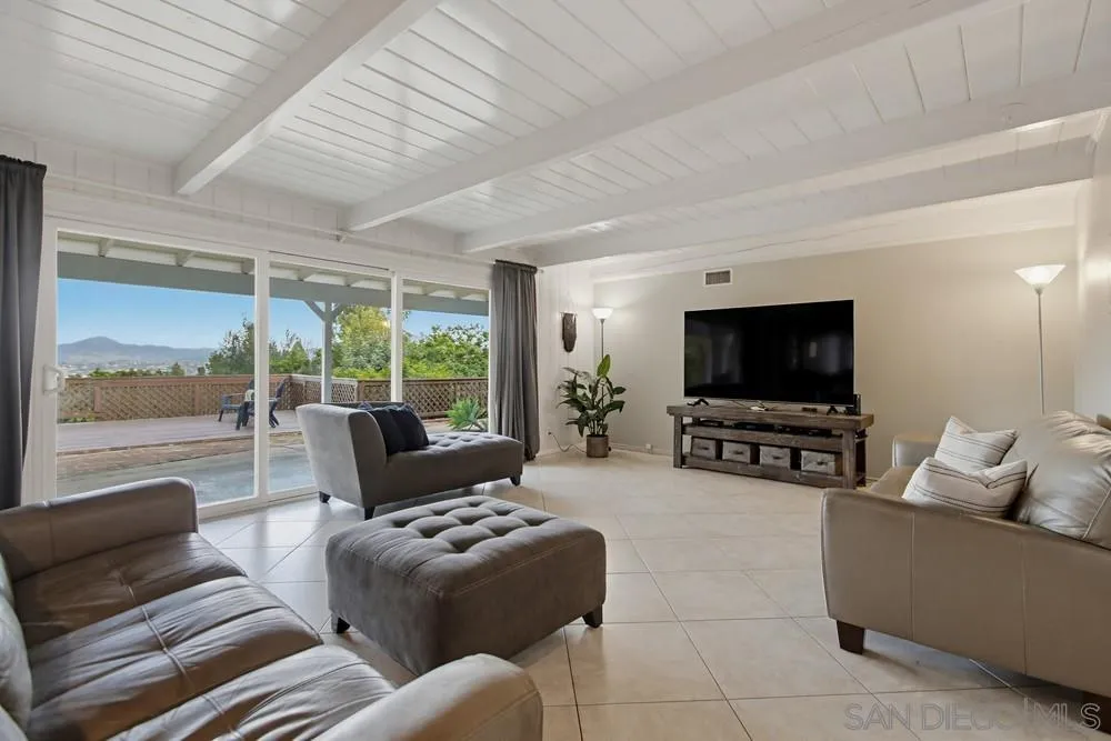 https://cdn.realtyfeed.com/cdn/127/260003205/f95ae688f50ba9521867329665bb7174.webp