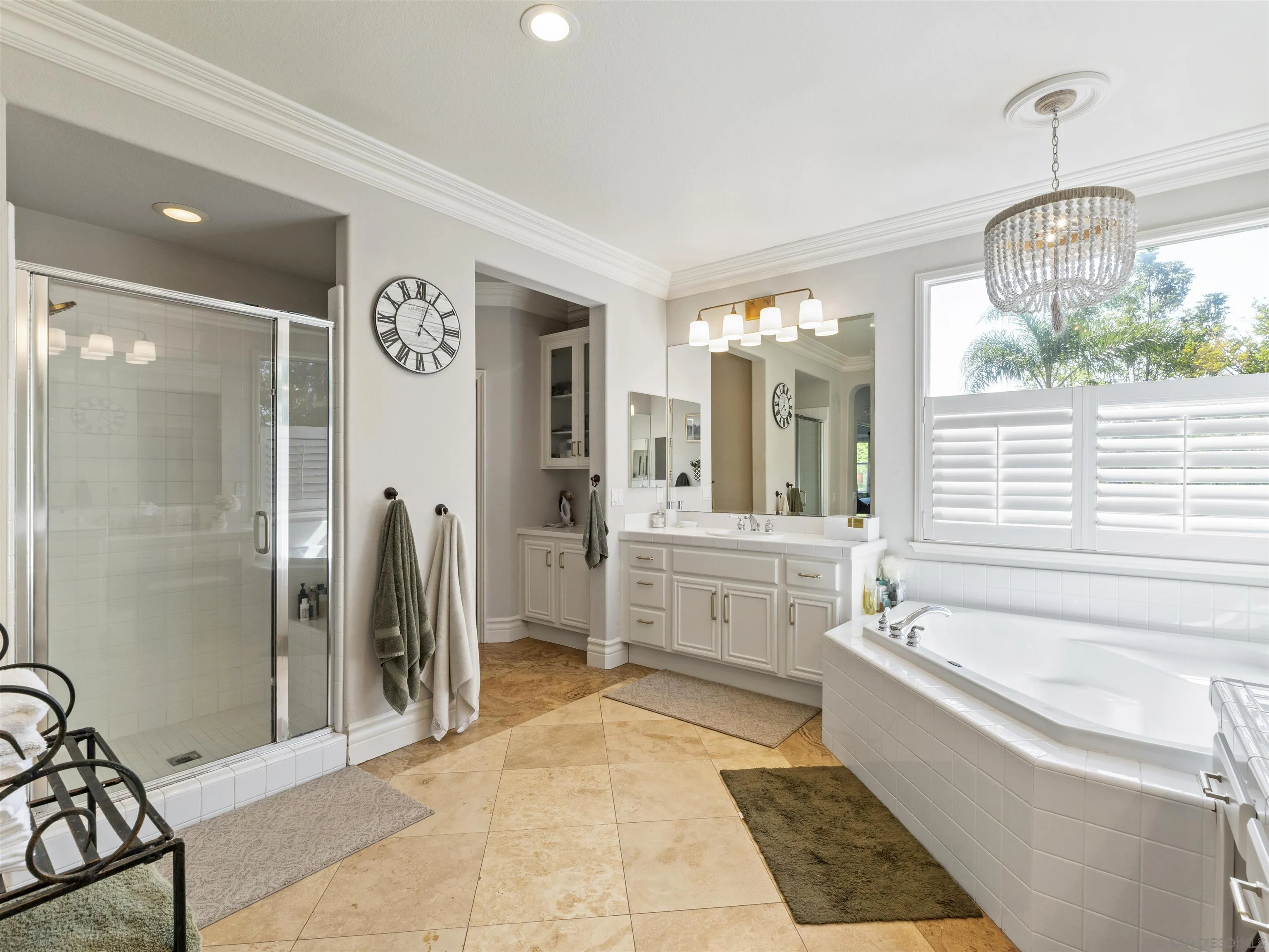 https://cdn.realtyfeed.com/cdn/127/260003208/25f6c988b19538a03428fa318a94fb48.webp
