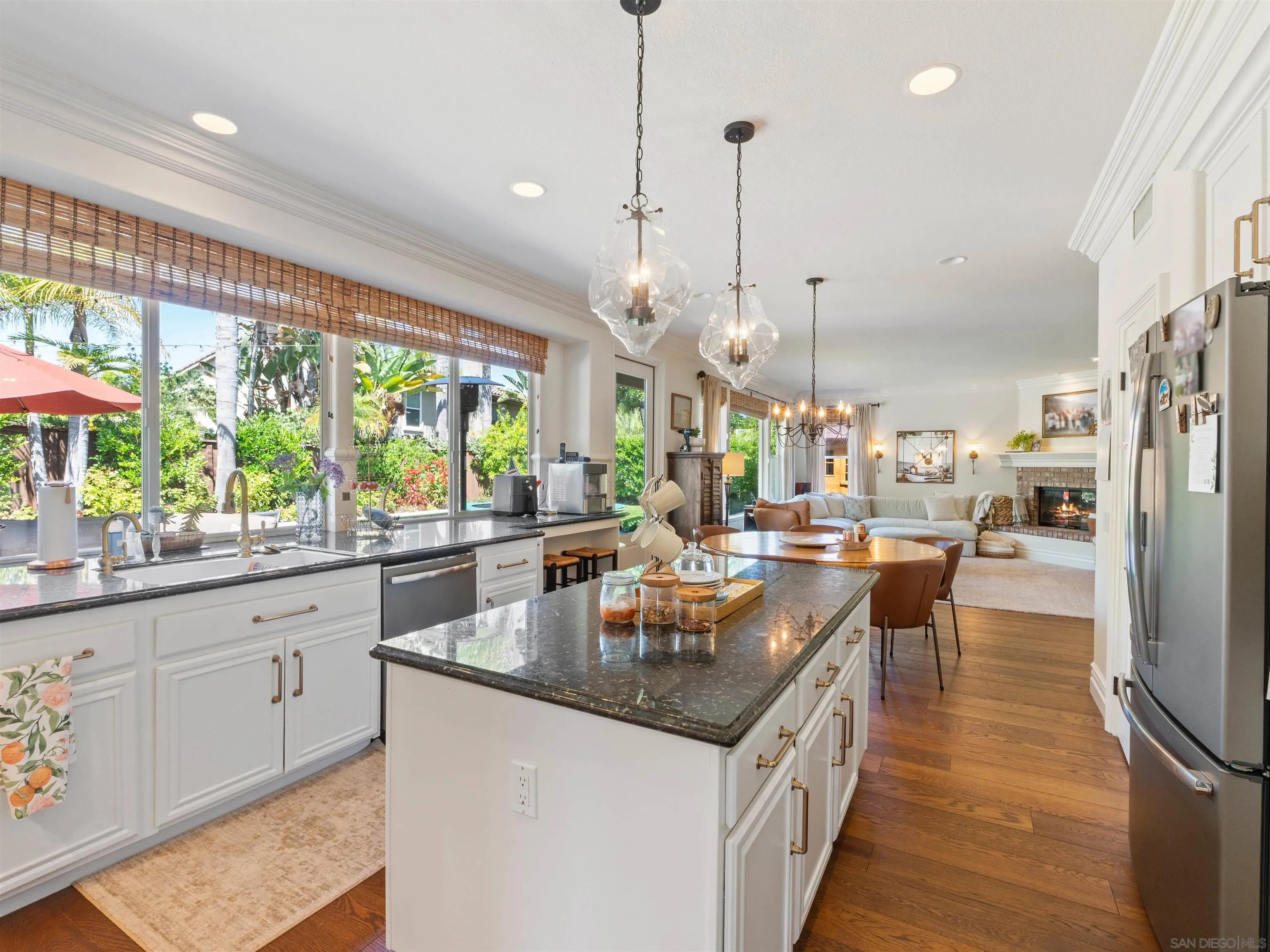 https://cdn.realtyfeed.com/cdn/127/260003208/973f61d449a9731926d22f046dd22f29.webp