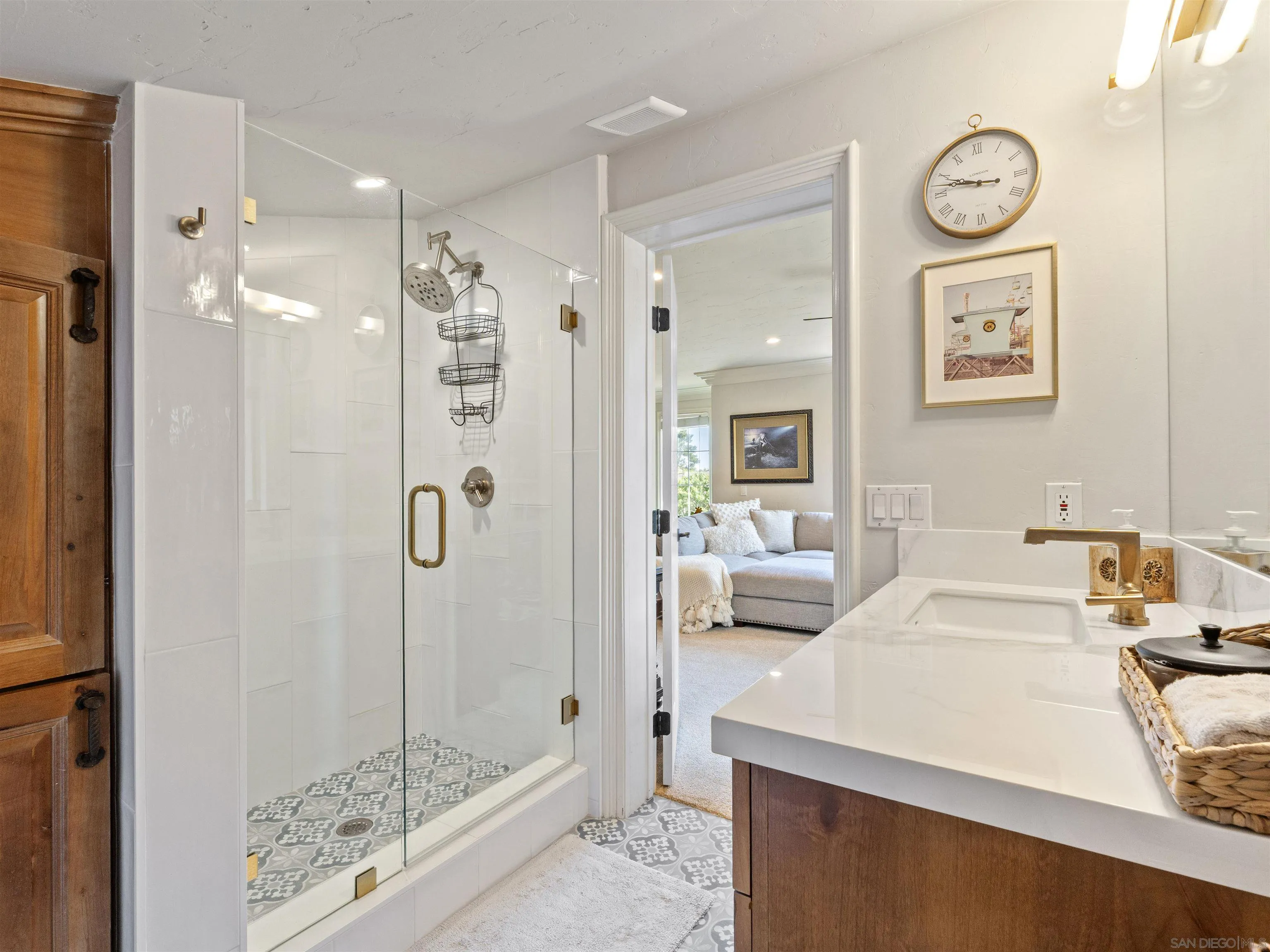 https://cdn.realtyfeed.com/cdn/127/260003208/b132a9b46f206f74d0ba50e3a4d39054.webp