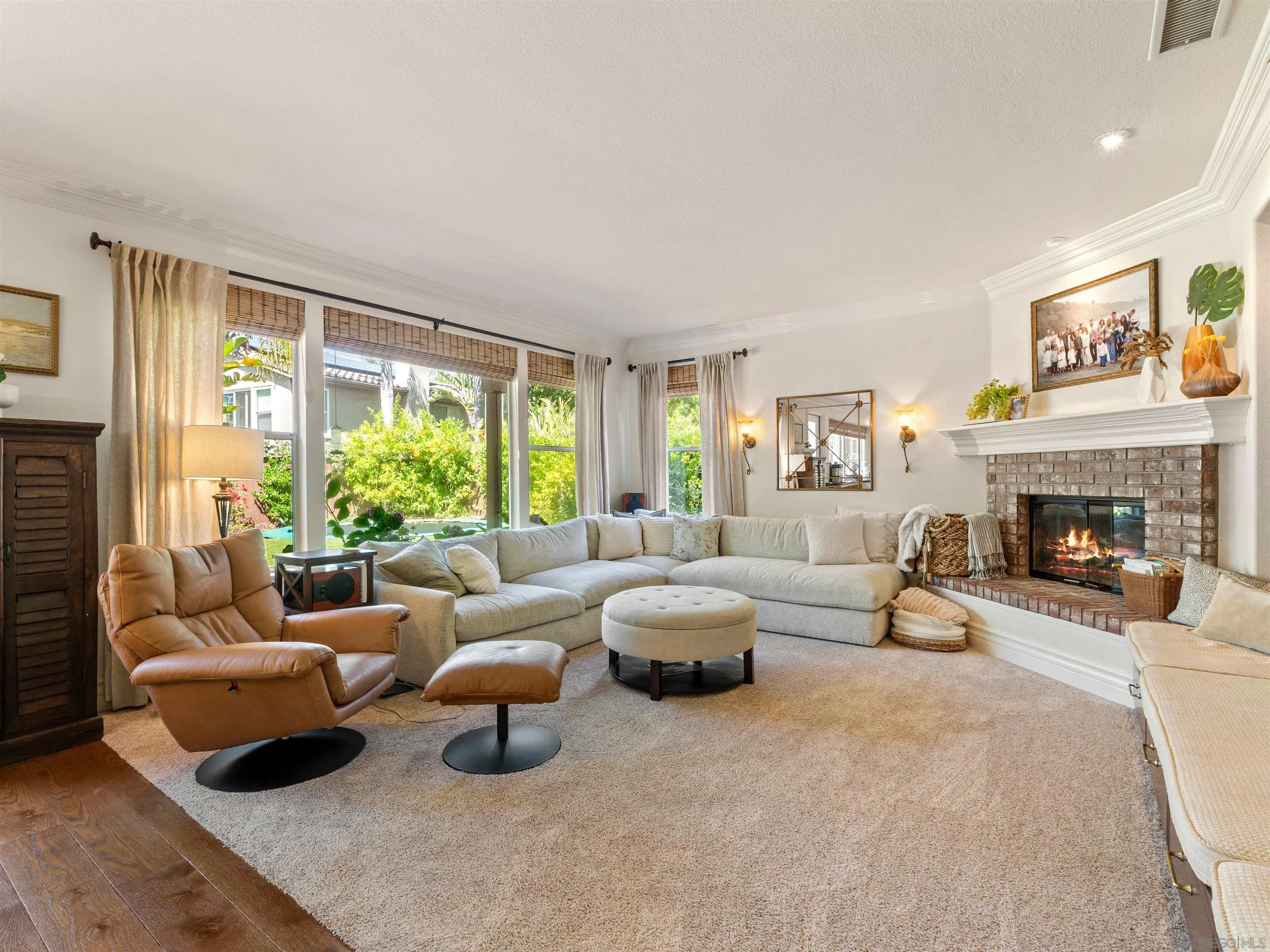 https://cdn.realtyfeed.com/cdn/127/260003208/c888946d792958b287a99b8a81f81806.webp