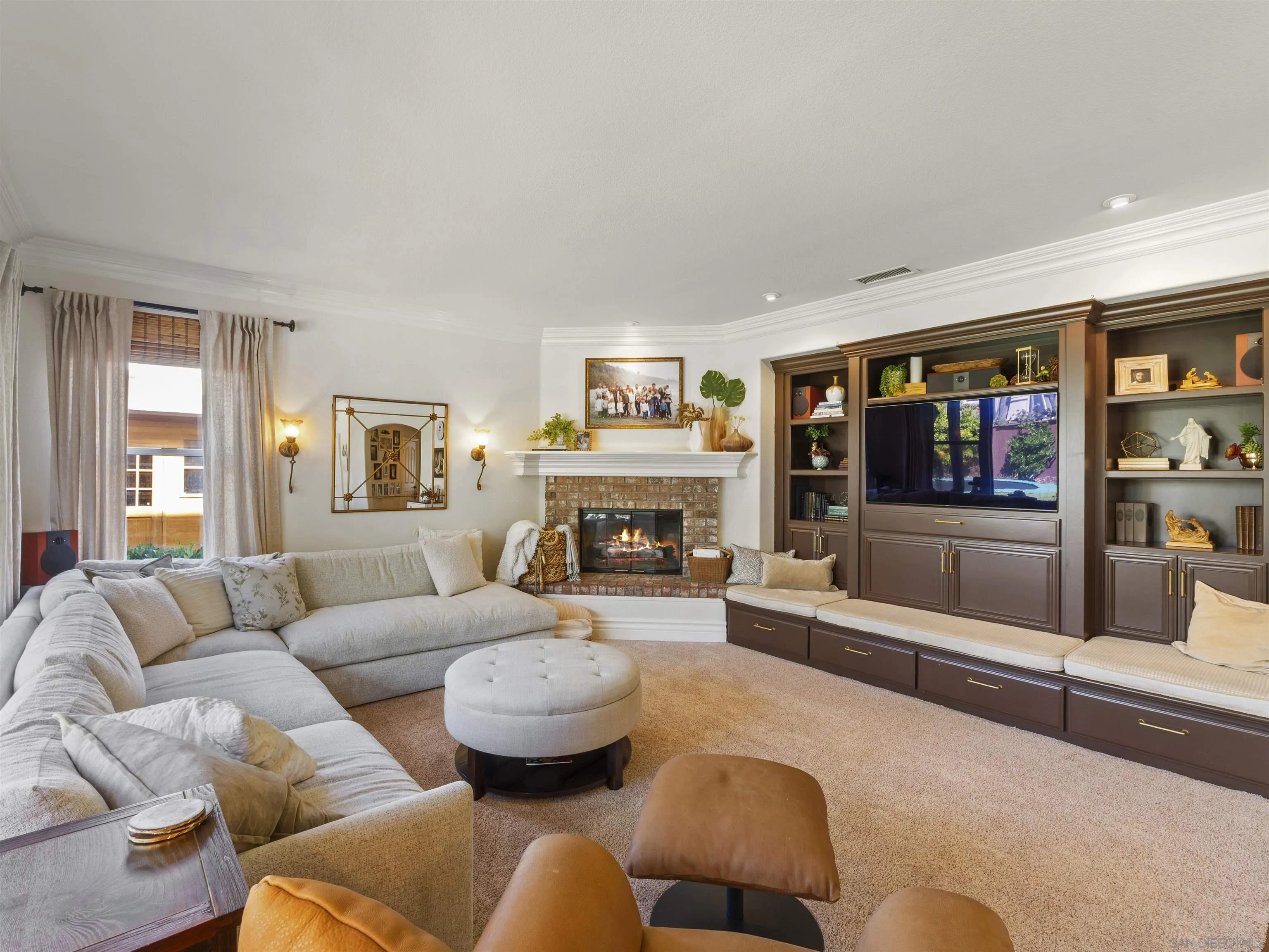 https://cdn.realtyfeed.com/cdn/127/260003208/c8c39c2d2b1354c4aaf8c27f596a12b8.webp