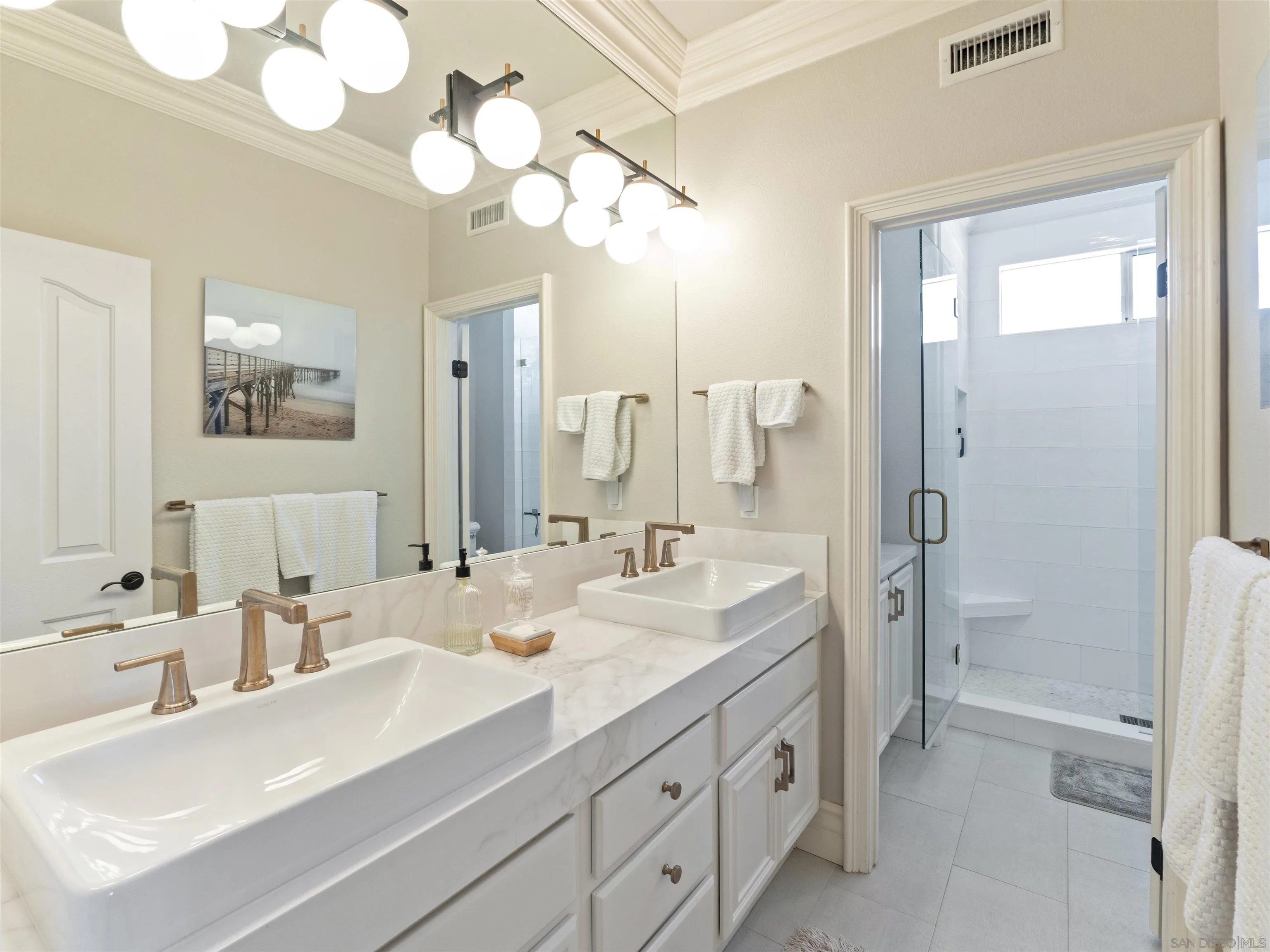 https://cdn.realtyfeed.com/cdn/127/260003208/ecdd12fc881711f2b029262aa82404f7.webp