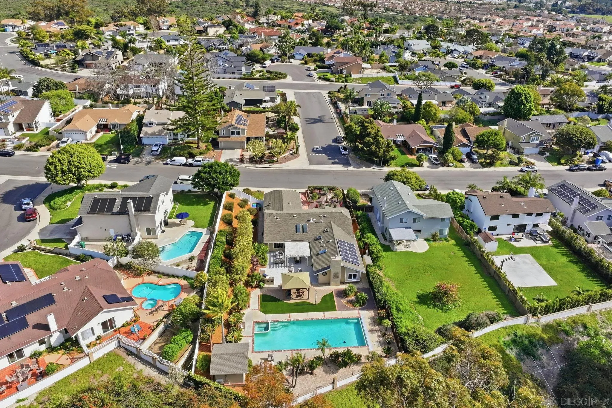 https://cdn.realtyfeed.com/cdn/127/260003210/6b7d6bce1d667b9637a5d5691b40b871.webp