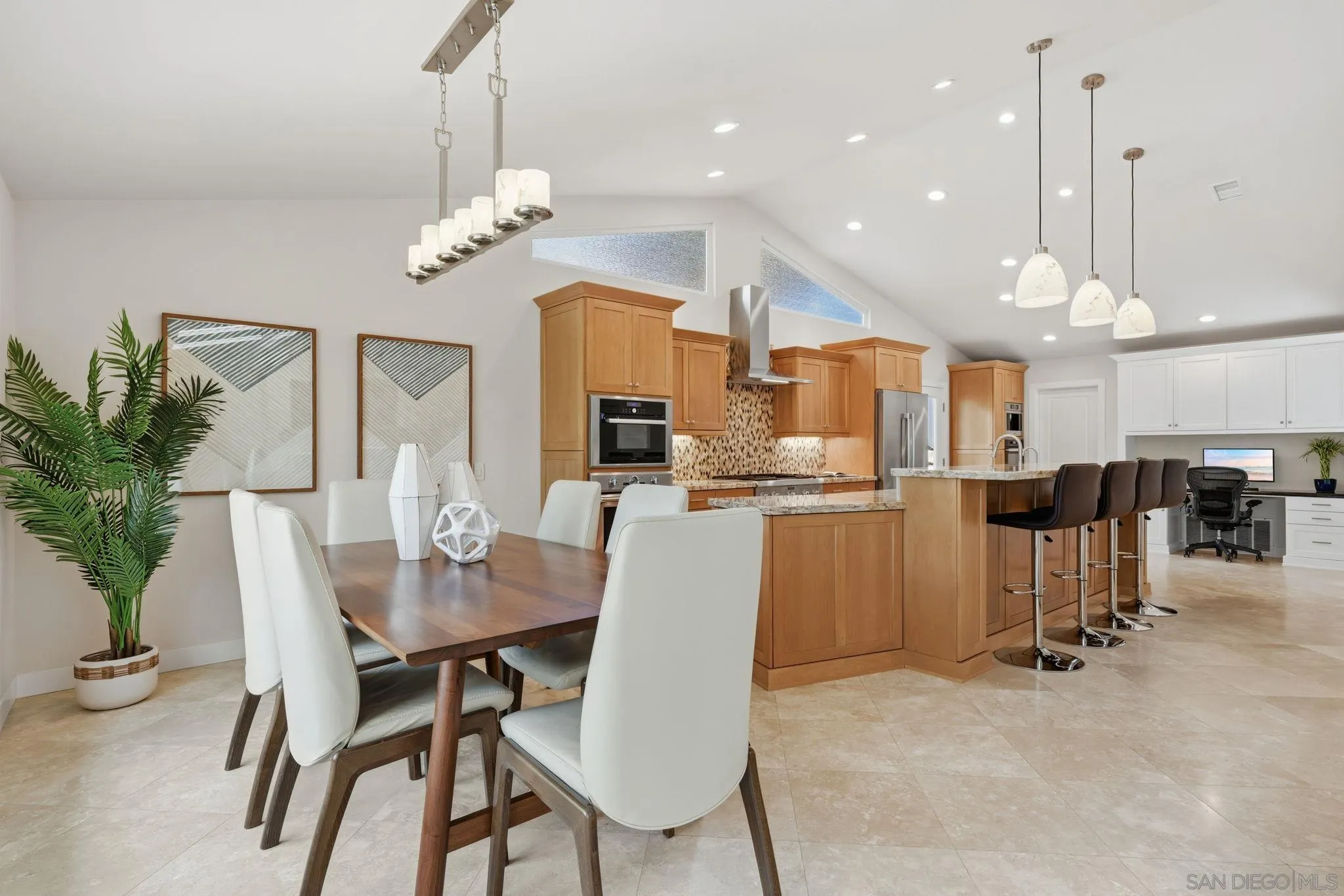 https://cdn.realtyfeed.com/cdn/127/260003210/bfd938b41867436aecdd8d8b20de2211.webp
