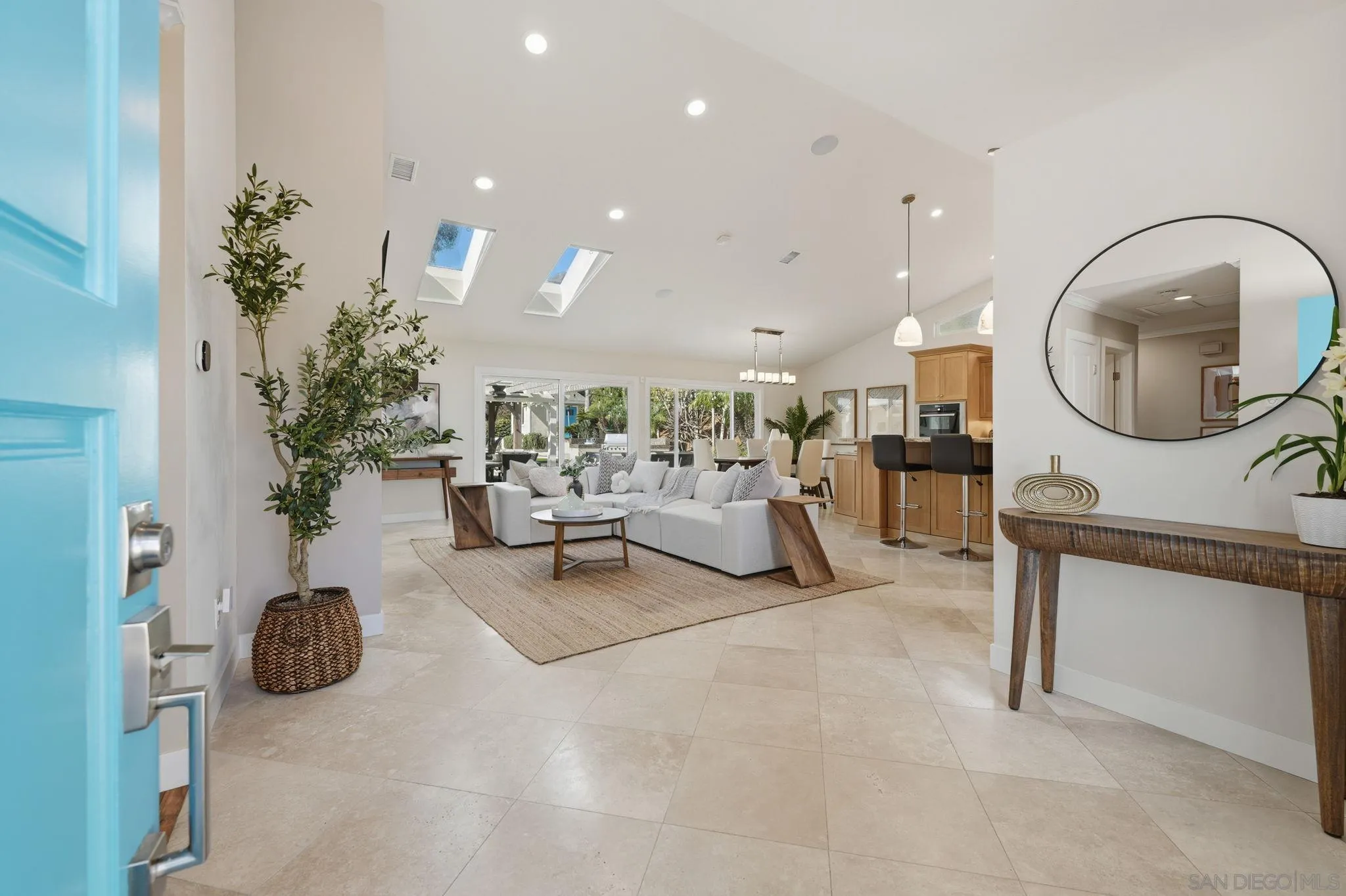 https://cdn.realtyfeed.com/cdn/127/260003210/f805b03665a80ca627a77c885730a6c5.webp