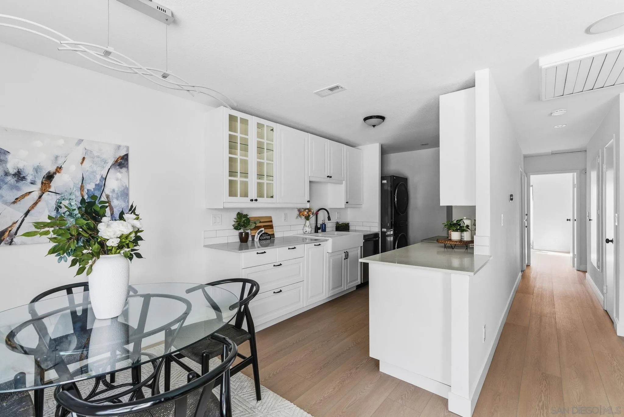 https://cdn.realtyfeed.com/cdn/127/260003214/836193debe1ae951ba7ddf21205d070d.webp