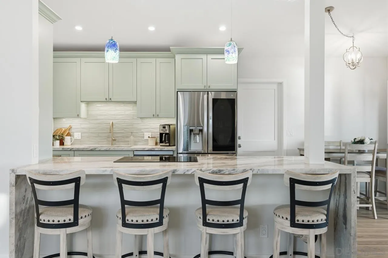 https://cdn.realtyfeed.com/cdn/127/260003217/3e7352026bcc31190e57f3af0875ac47.webp