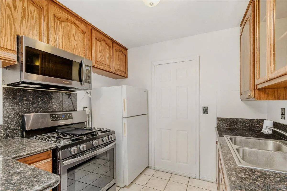 https://cdn.realtyfeed.com/cdn/127/260003219/3cd73866345d656cd1b7702c5e515283.webp
