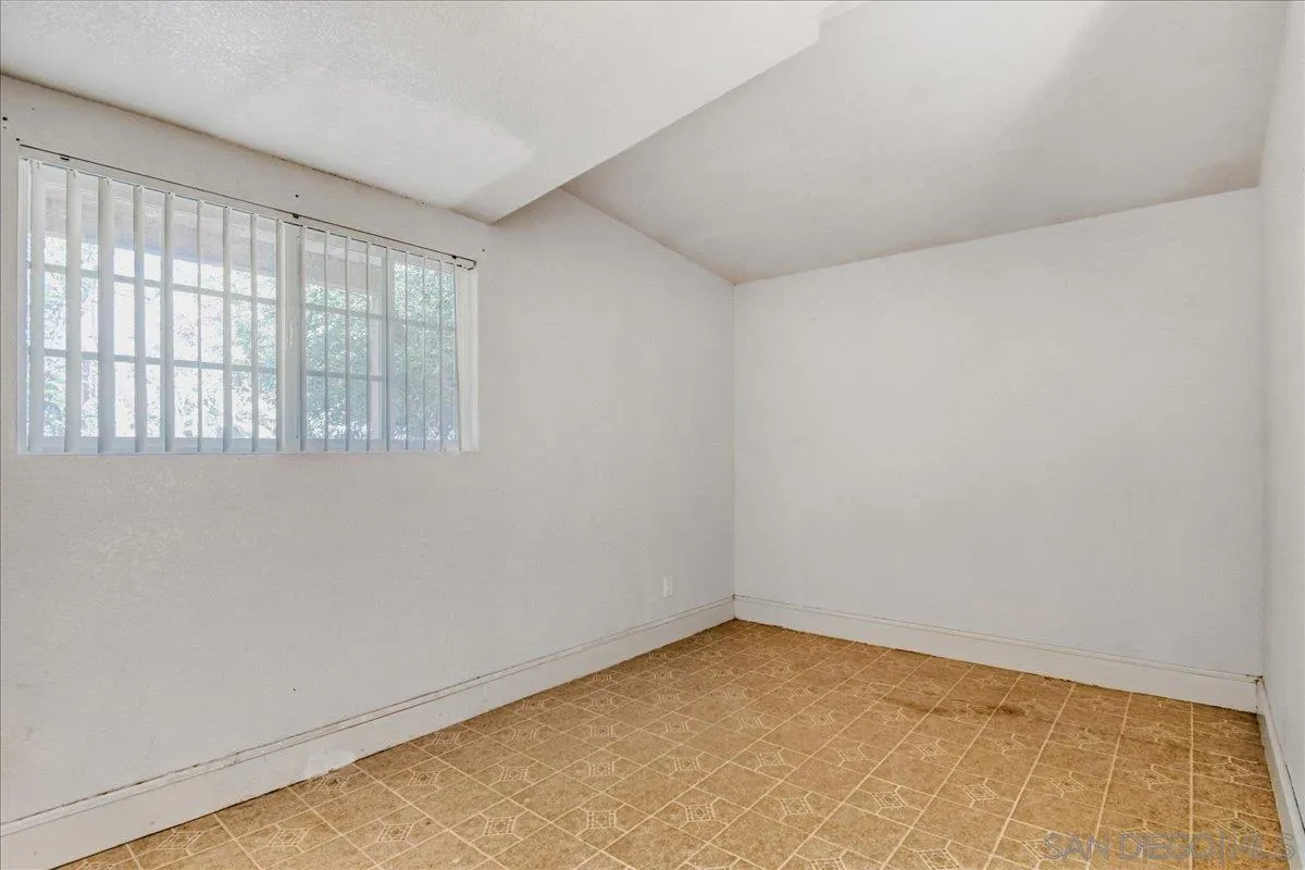 https://cdn.realtyfeed.com/cdn/127/260003219/4171773ee7c57aa93c08363ba4589b4c.webp