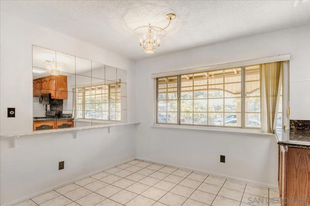 https://cdn.realtyfeed.com/cdn/127/260003219/a78adb522e844f1892257c45bee3254b.webp