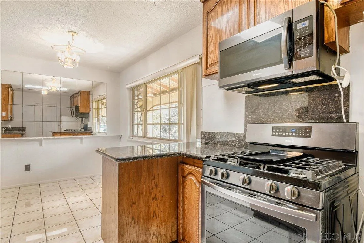 https://cdn.realtyfeed.com/cdn/127/260003219/ab450e69847972205868242627150121.webp