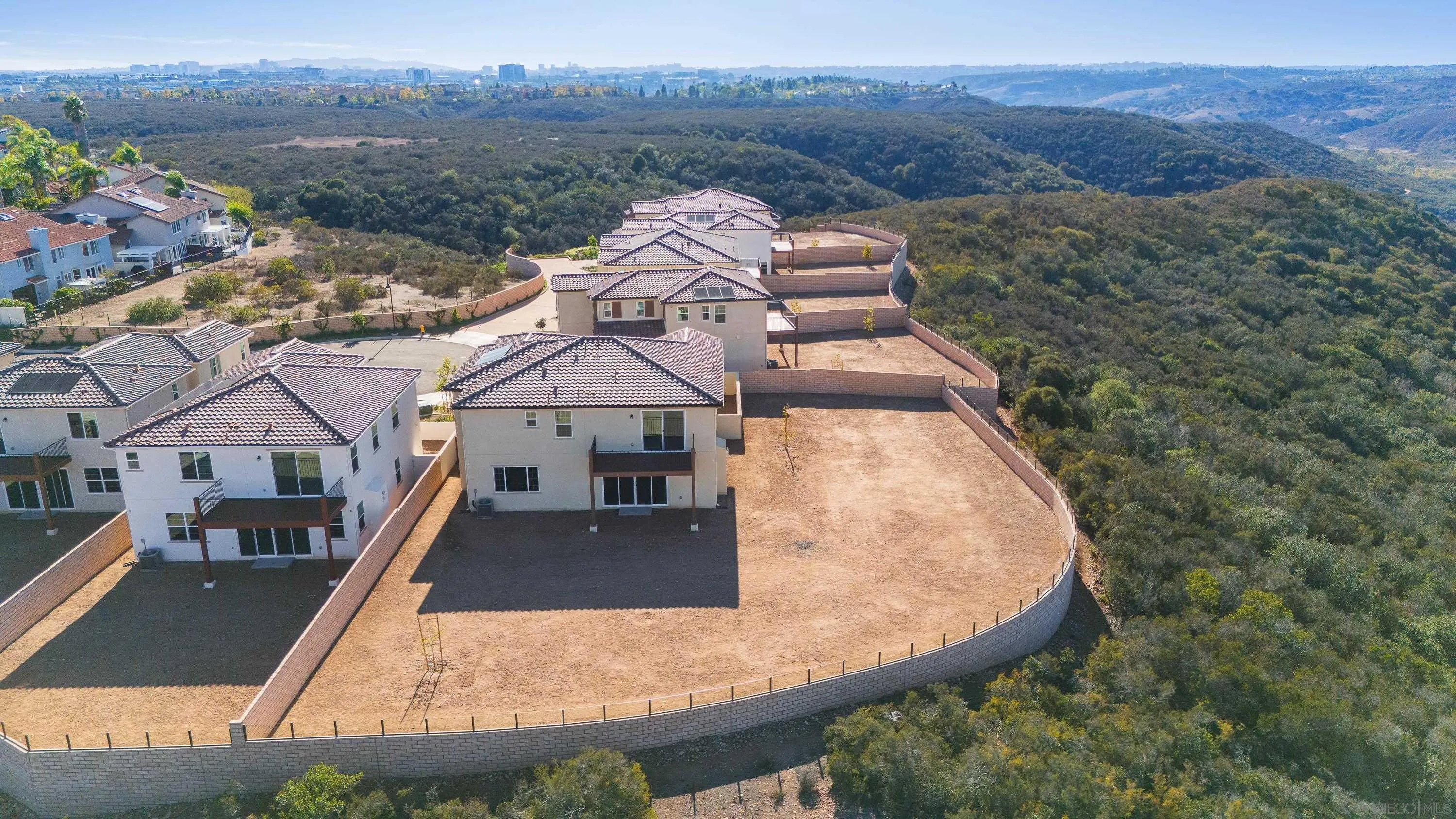 https://cdn.realtyfeed.com/cdn/127/260003222/a13750b992974afe2e65b398a576c21d.webp