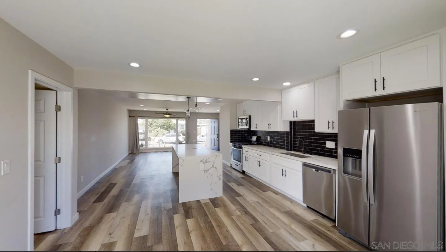https://cdn.realtyfeed.com/cdn/127/260003227/34b5f757ffd4439b37d25bc740133a39.webp