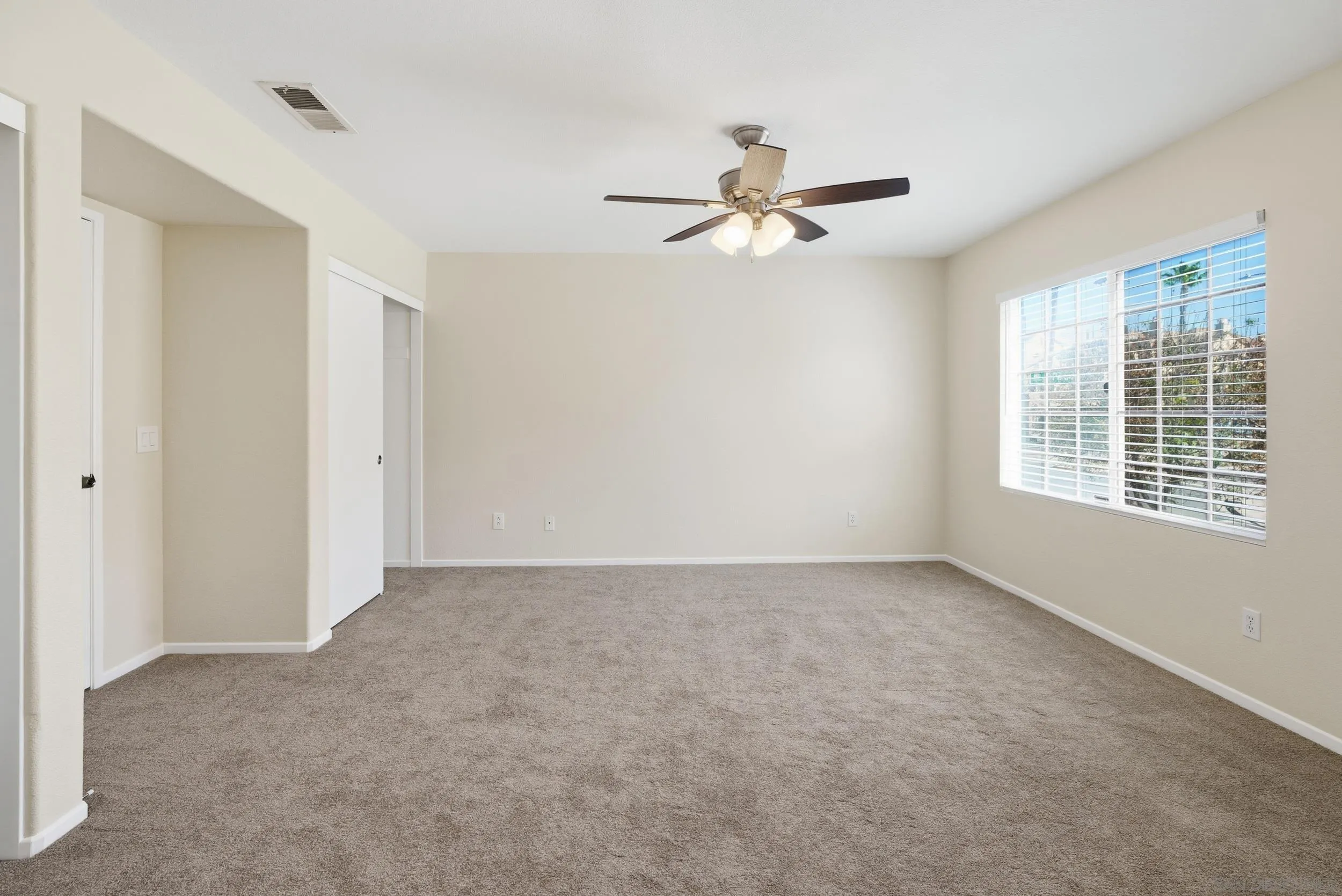 Photo #12: 260003228 Listing: Photo #12