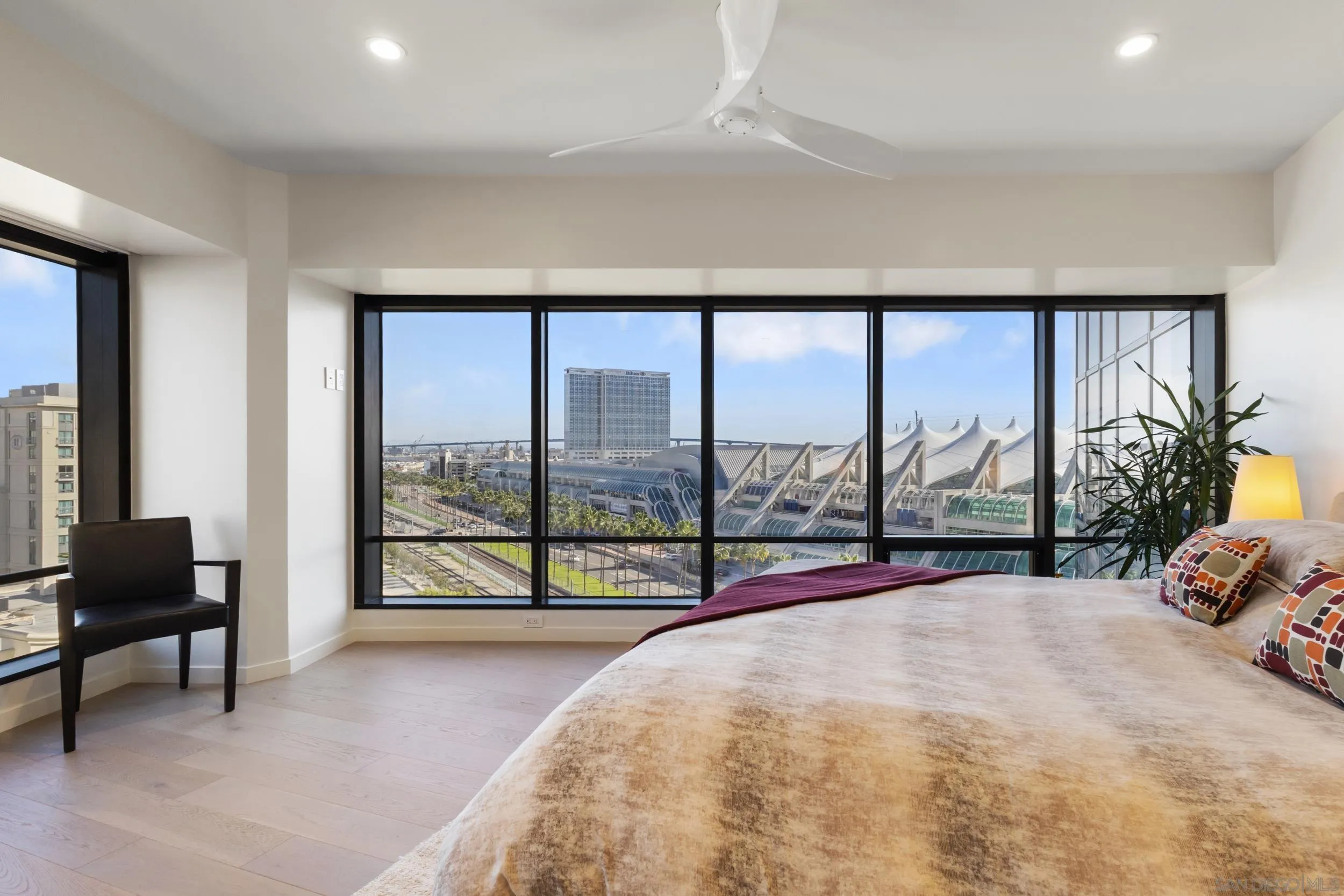 https://cdn.realtyfeed.com/cdn/127/260003230/0366a00c2667b545b7bddc03368e8999.webp