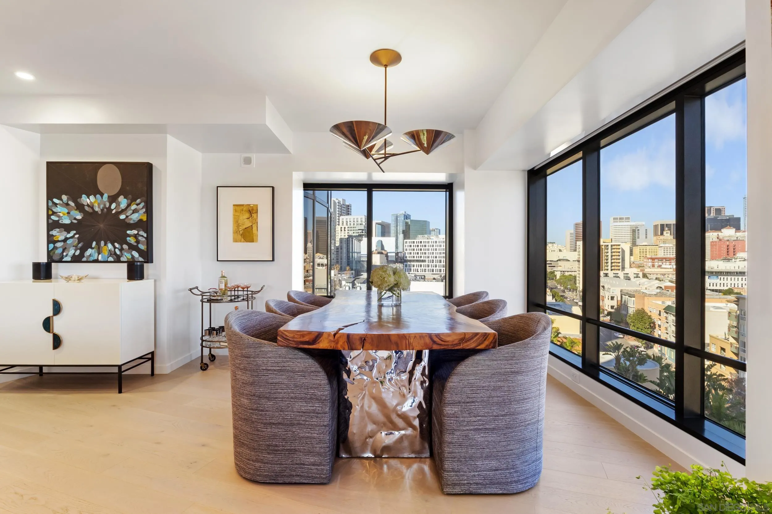 https://cdn.realtyfeed.com/cdn/127/260003230/dc99b6e3b4ae8a7b6f4422084b70f3e3.webp