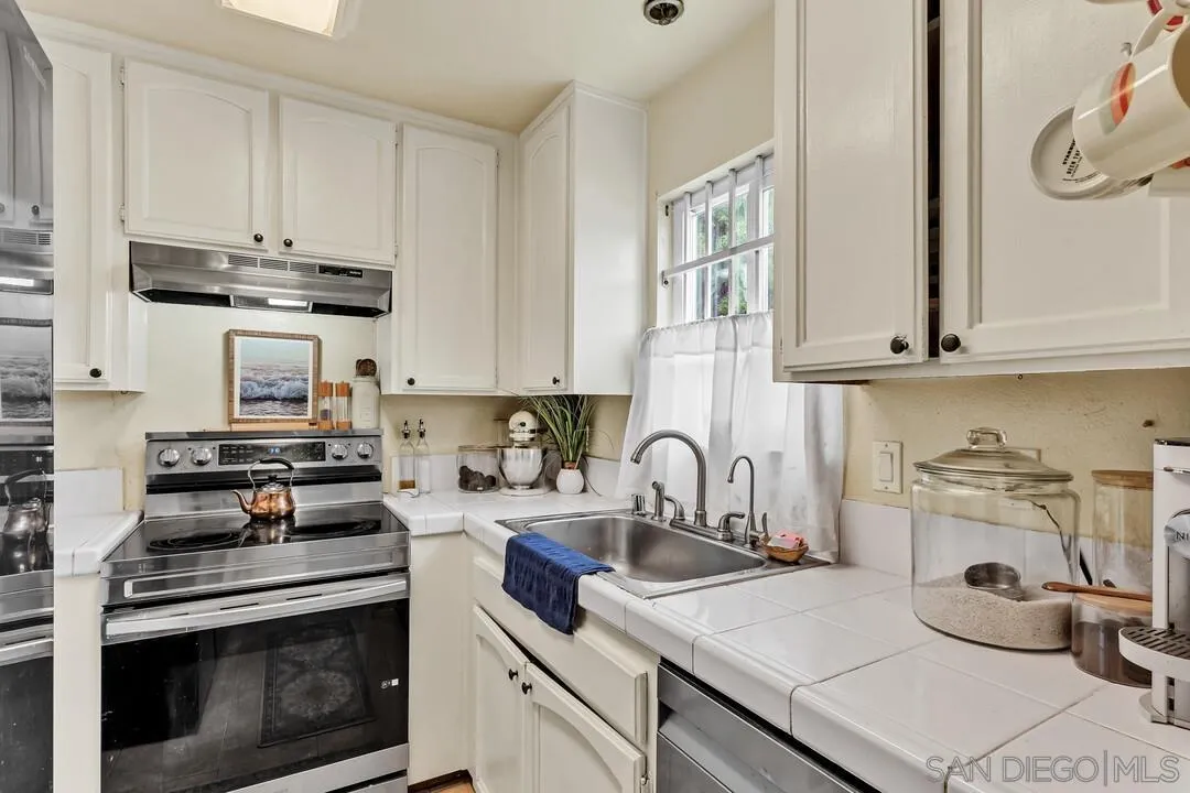 Photo #9: 260003231 Listing: Photo #9