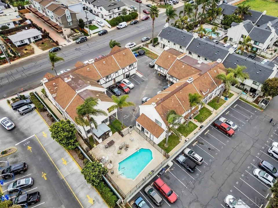 Photo #33: 260003231 Listing: Photo #33