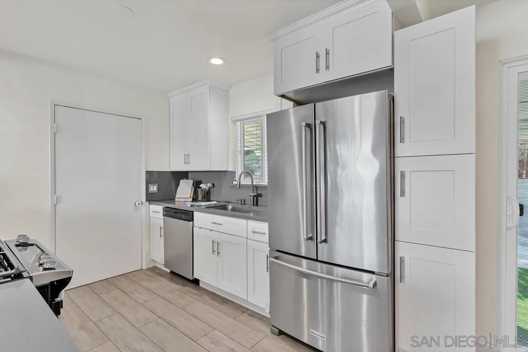 https://cdn.realtyfeed.com/cdn/127/260003232/16d01f1b1f029564999a284a75989936.webp