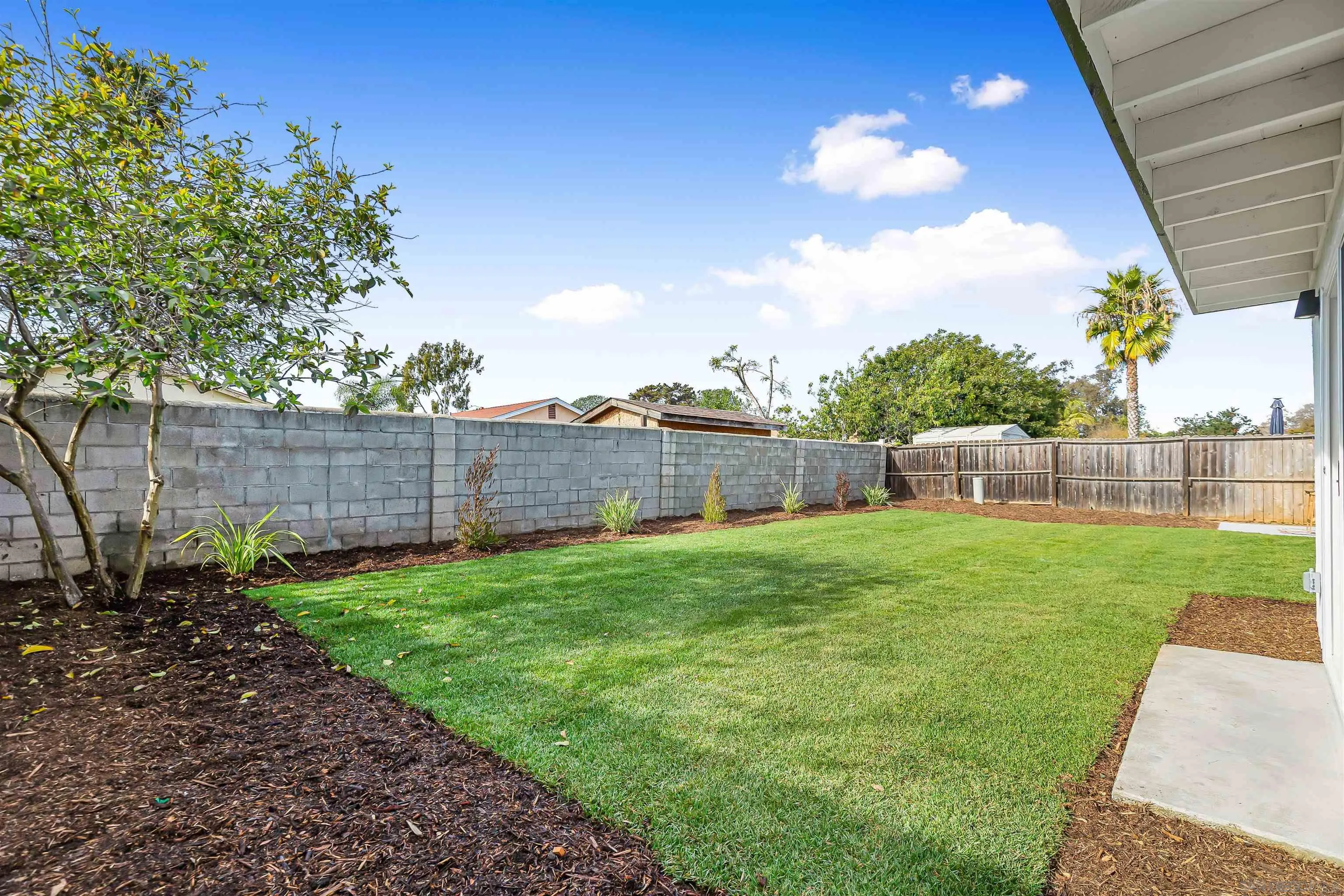 https://cdn.realtyfeed.com/cdn/127/260003235/53aa43a4d27256fe55307d0613f9ea50.webp