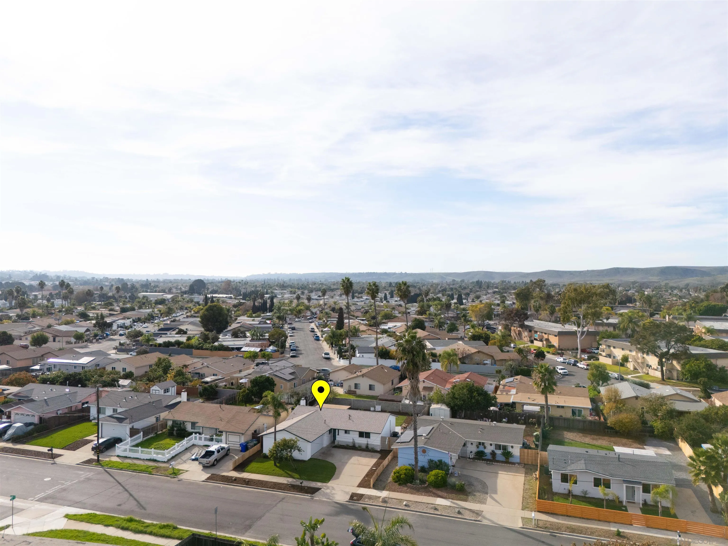 https://cdn.realtyfeed.com/cdn/127/260003235/669e0f1df5afe2eaa6805c0b487ab627.webp