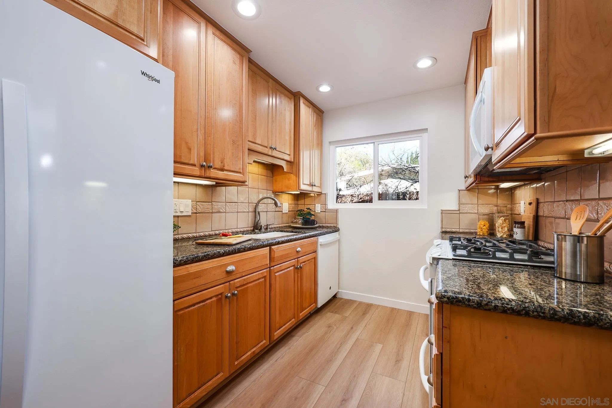 https://cdn.realtyfeed.com/cdn/127/260003238/099b9340cb5dd064f363501c8f5008ae.webp