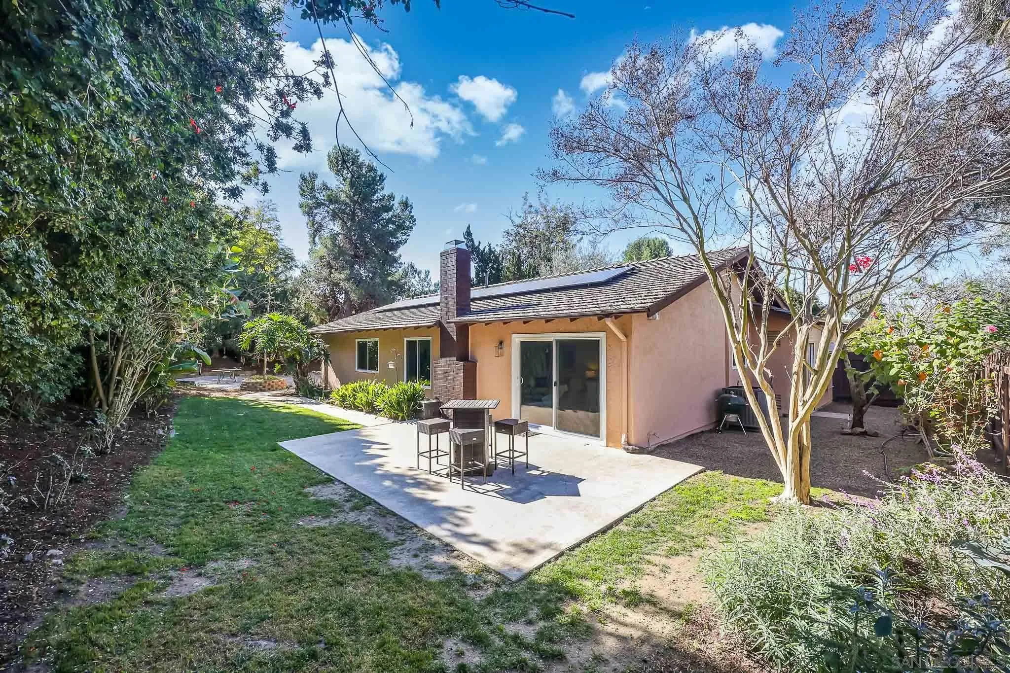 https://cdn.realtyfeed.com/cdn/127/260003238/2729e423f00426f1464dd1d6f0d817da.webp