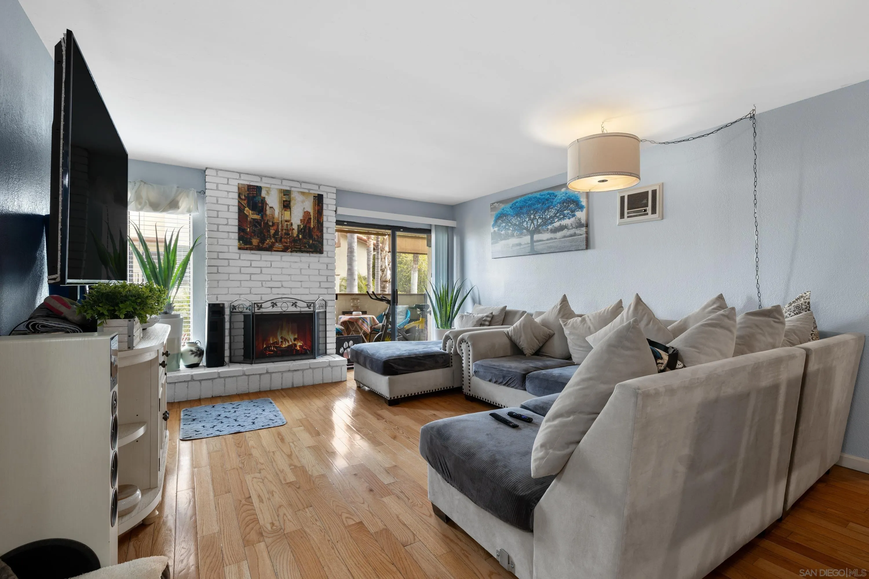 https://cdn.realtyfeed.com/cdn/127/260003240/58c709487ab11c689ed2a69fb75b8650.webp