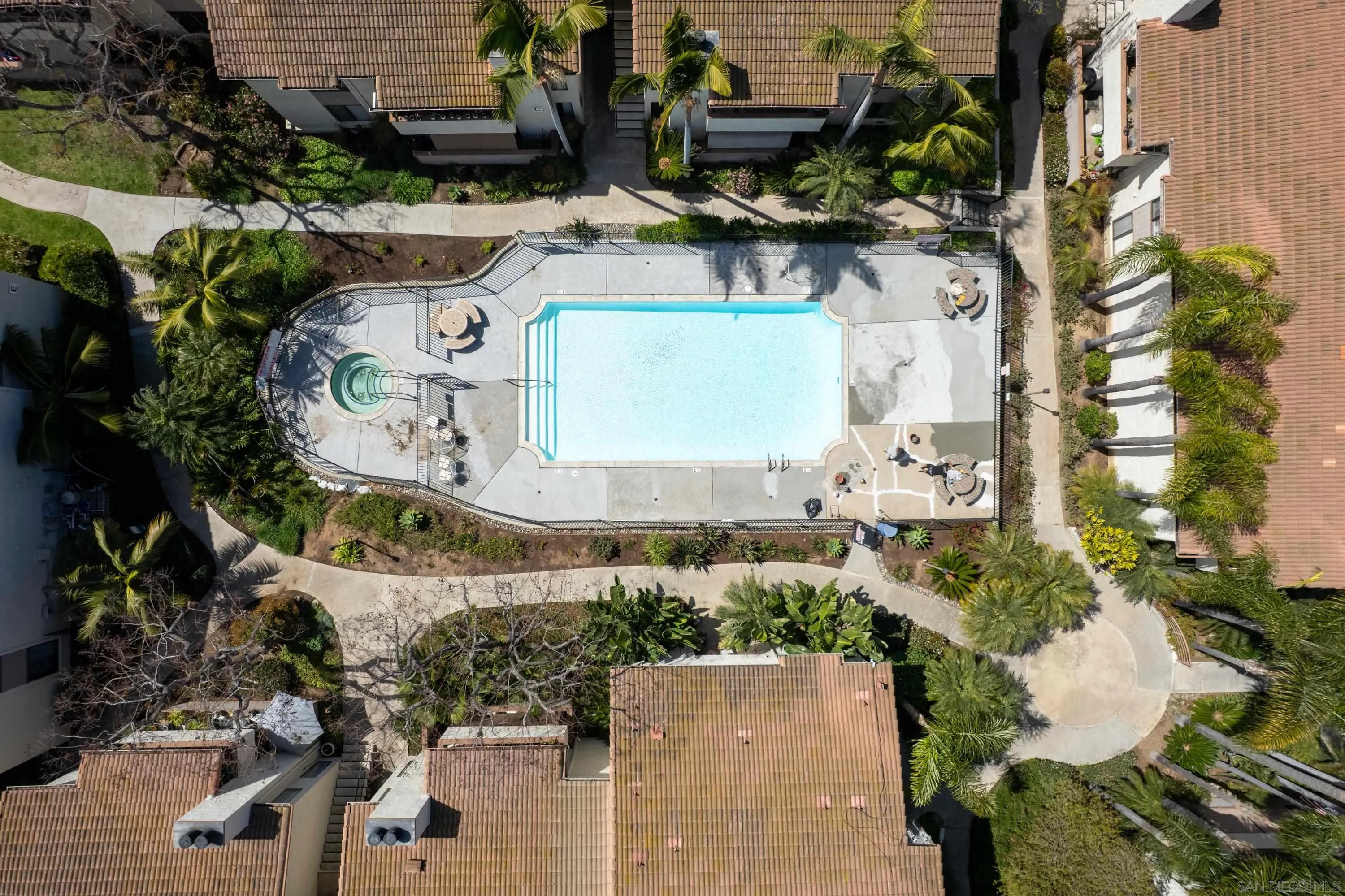 https://cdn.realtyfeed.com/cdn/127/260003240/b3e1f0ce9ad15a34a83c66d9e2832ca8.webp