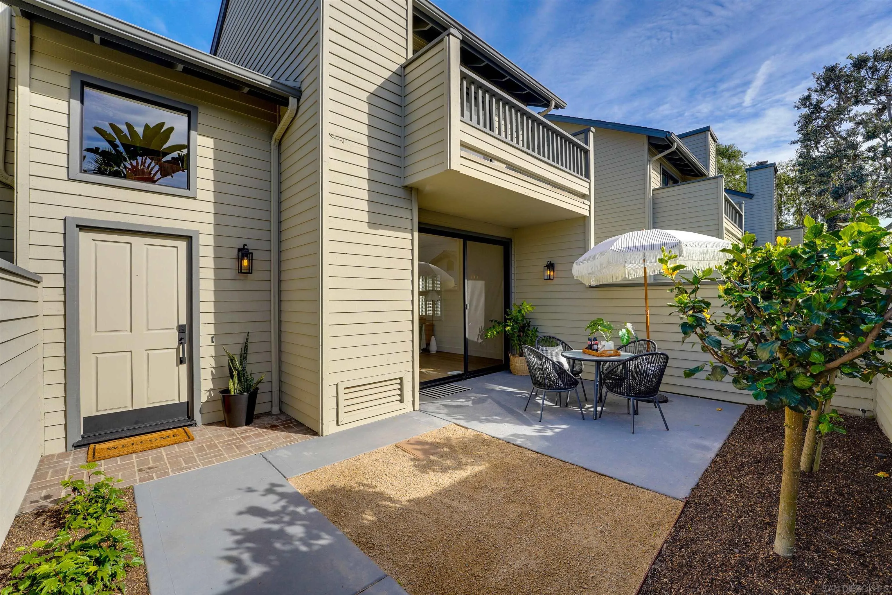 https://cdn.realtyfeed.com/cdn/127/260003242/b8debbf3f48ada9a206d7ba1aa7c6907.webp