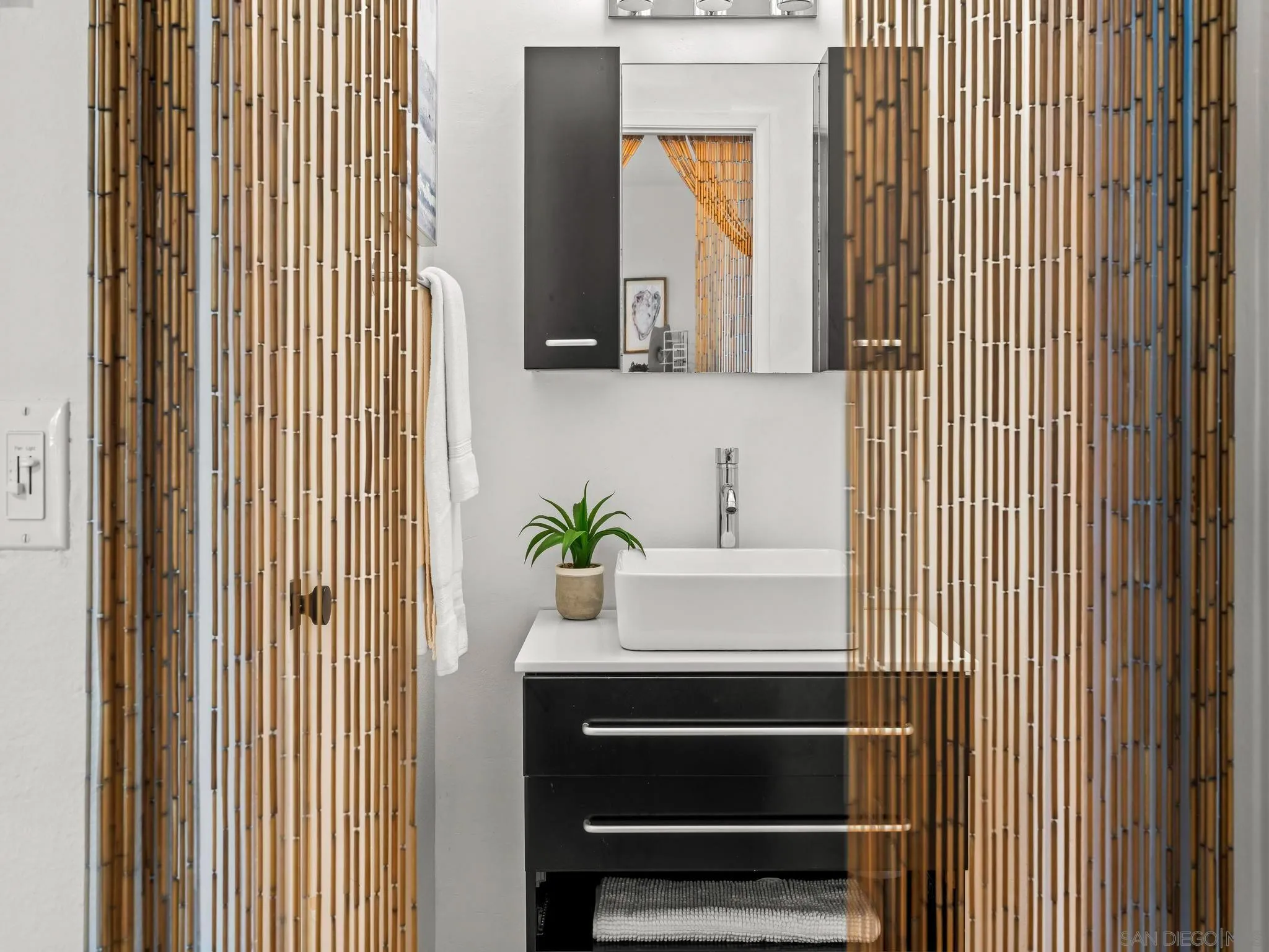 https://cdn.realtyfeed.com/cdn/127/260003248/7e1e3de338578c932ecb8221c28d58ae.webp