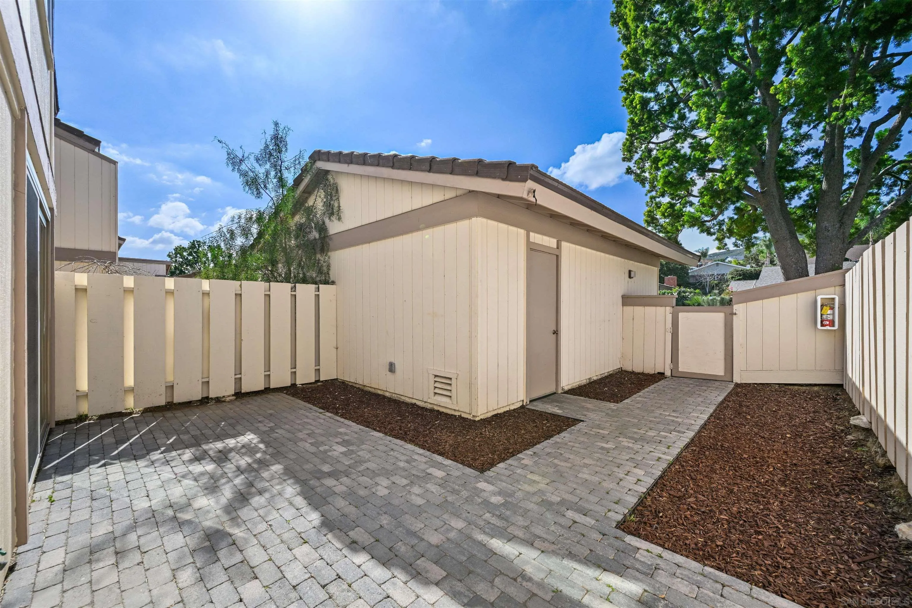 https://cdn.realtyfeed.com/cdn/127/260003249/209fa89b9e67143d49b74548219359c3.webp