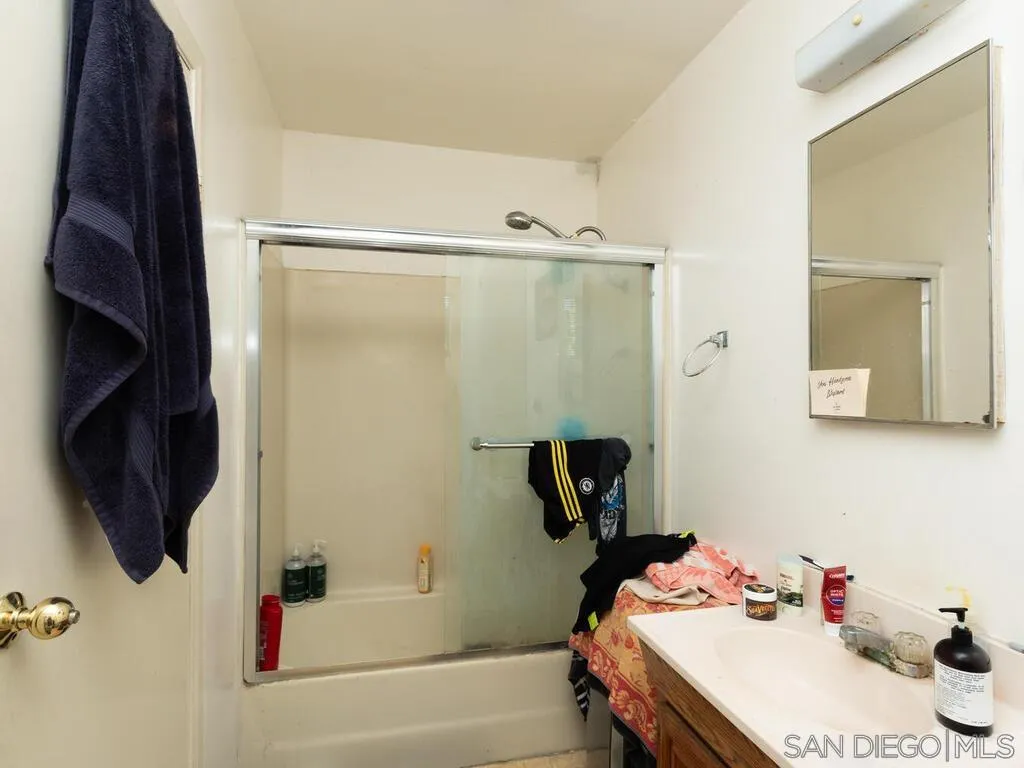 https://cdn.realtyfeed.com/cdn/127/260003250/351e8f119f73932be4e406ba42d16a1a.webp