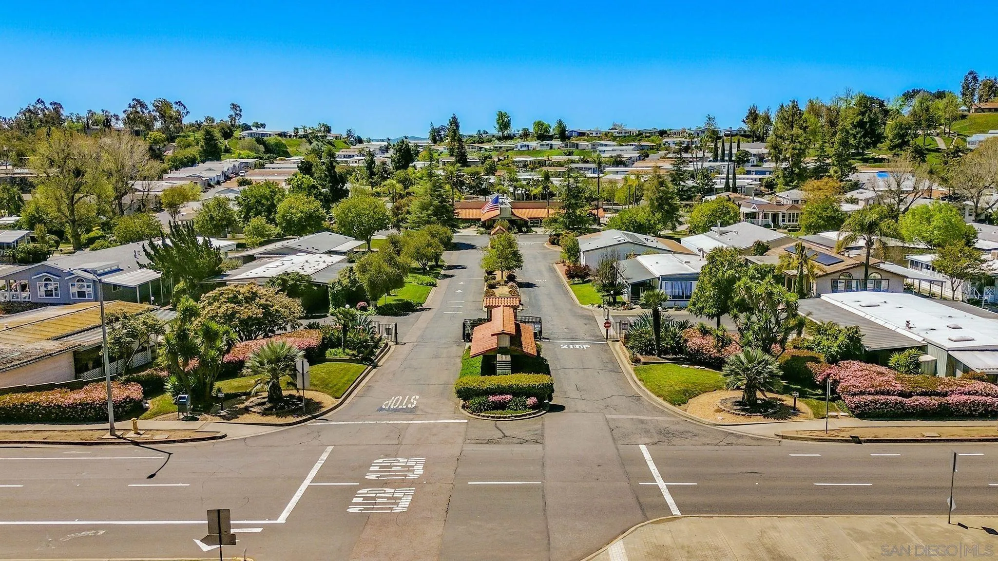 https://cdn.realtyfeed.com/cdn/127/260003252/50c50e77955f903e3d79ab70c24476bf.webp
