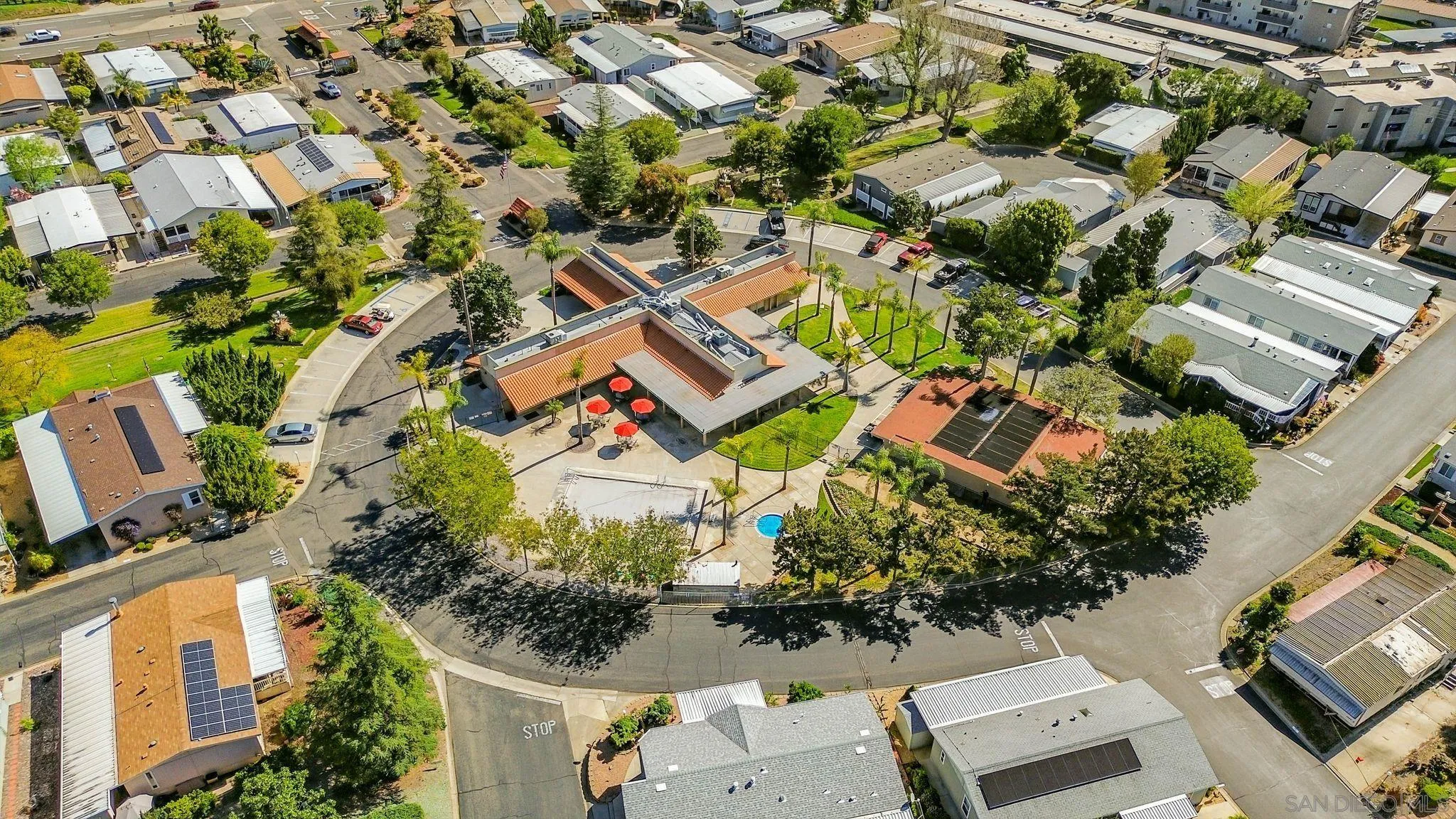 https://cdn.realtyfeed.com/cdn/127/260003252/7982b7c1a83c8388fee5f7c70721efce.webp