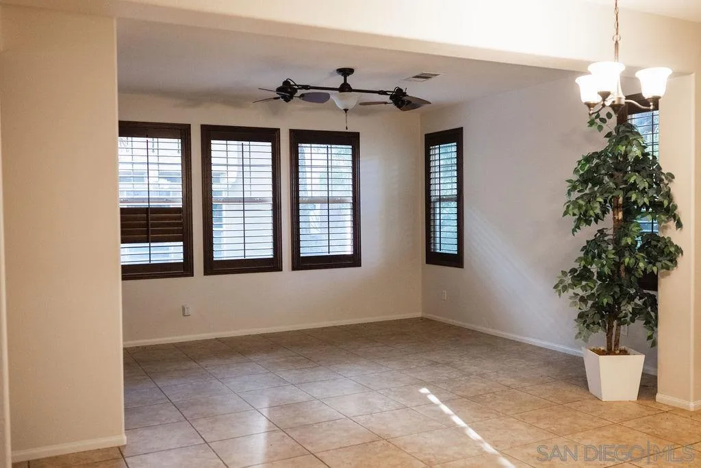 https://cdn.realtyfeed.com/cdn/127/260003255/3429ab9faaf1671c3ade6529248d574a.webp
