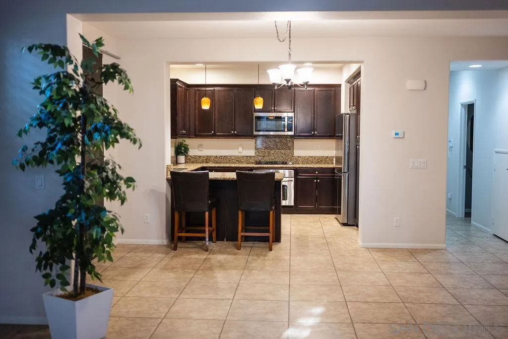 https://cdn.realtyfeed.com/cdn/127/260003255/58a6c24d74112cfc8cce9fbadd0302ae.webp