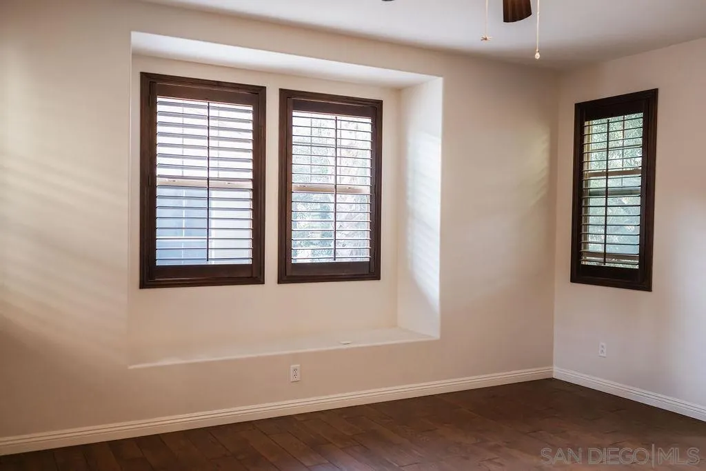 https://cdn.realtyfeed.com/cdn/127/260003255/7c29ff4009e481fc5ae1e1a49d32c451.webp