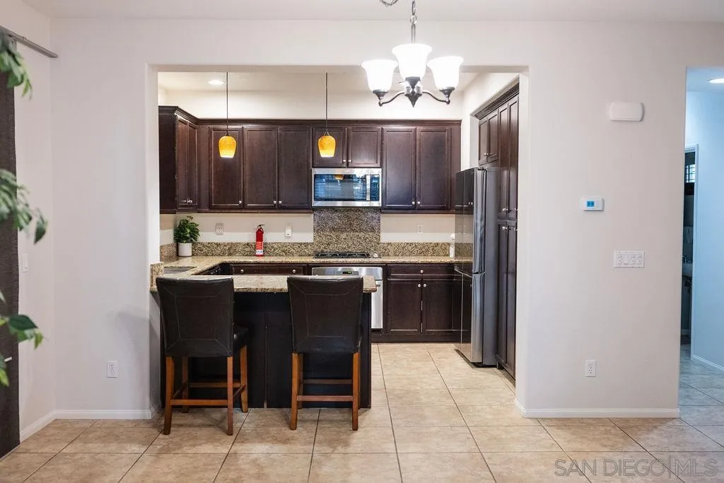 https://cdn.realtyfeed.com/cdn/127/260003255/ba67bc558ee1d8b8b3bf16130a1f65fa.webp