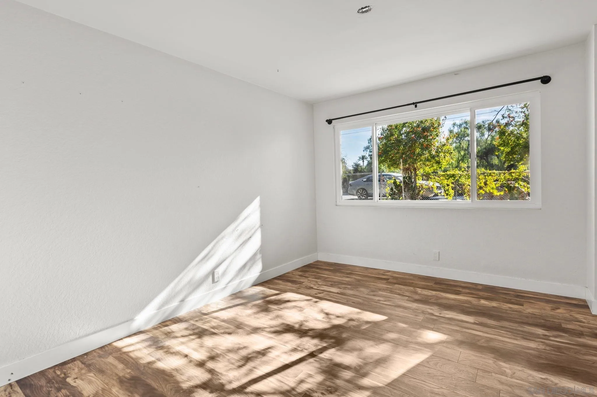https://cdn.realtyfeed.com/cdn/127/260003259/9f697ea0148f15b6bec8d5485489abfb.webp