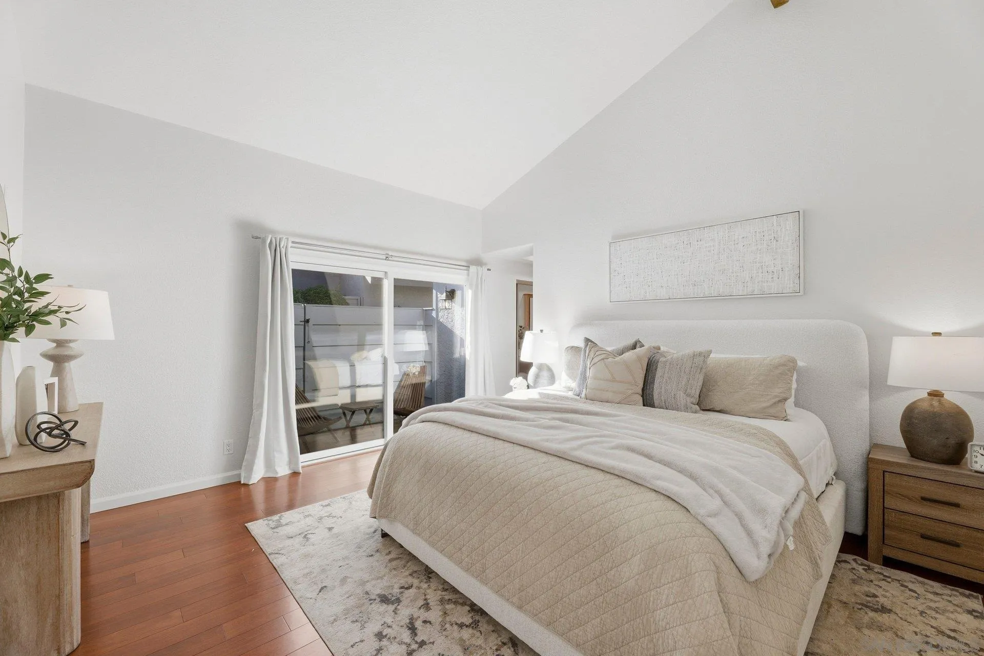 https://cdn.realtyfeed.com/cdn/127/260003260/83d1425aed47d786743e6c49662303ce.webp